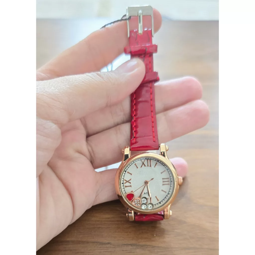 ساعت مچی عقربه‌ای کوارتز زنانه مدل مینیمال لوکس بند چرم صفحه شنی کد ۴