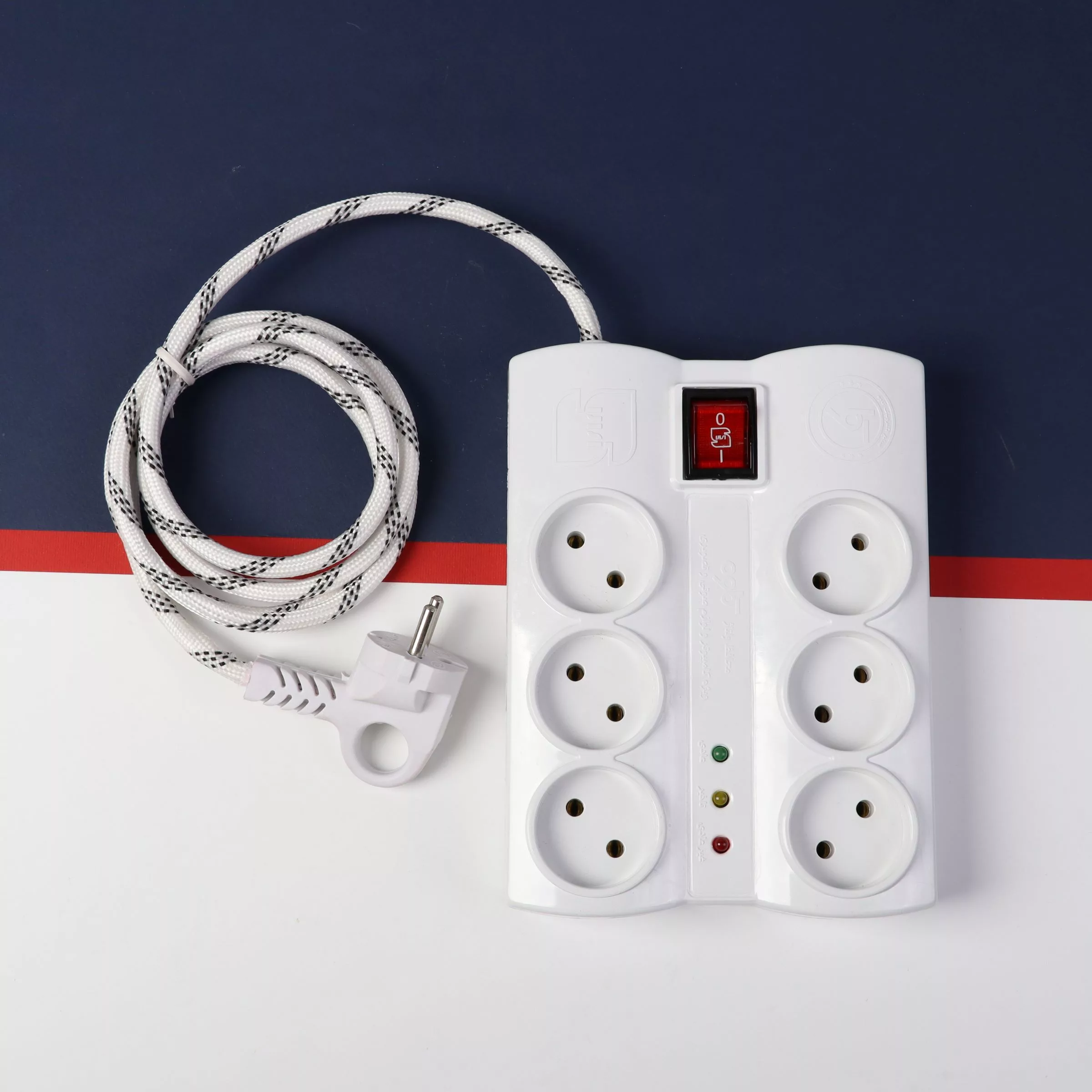 محافظ ولتاژ کاوه مدل کنفی پارچه‌ای کد 1.5M