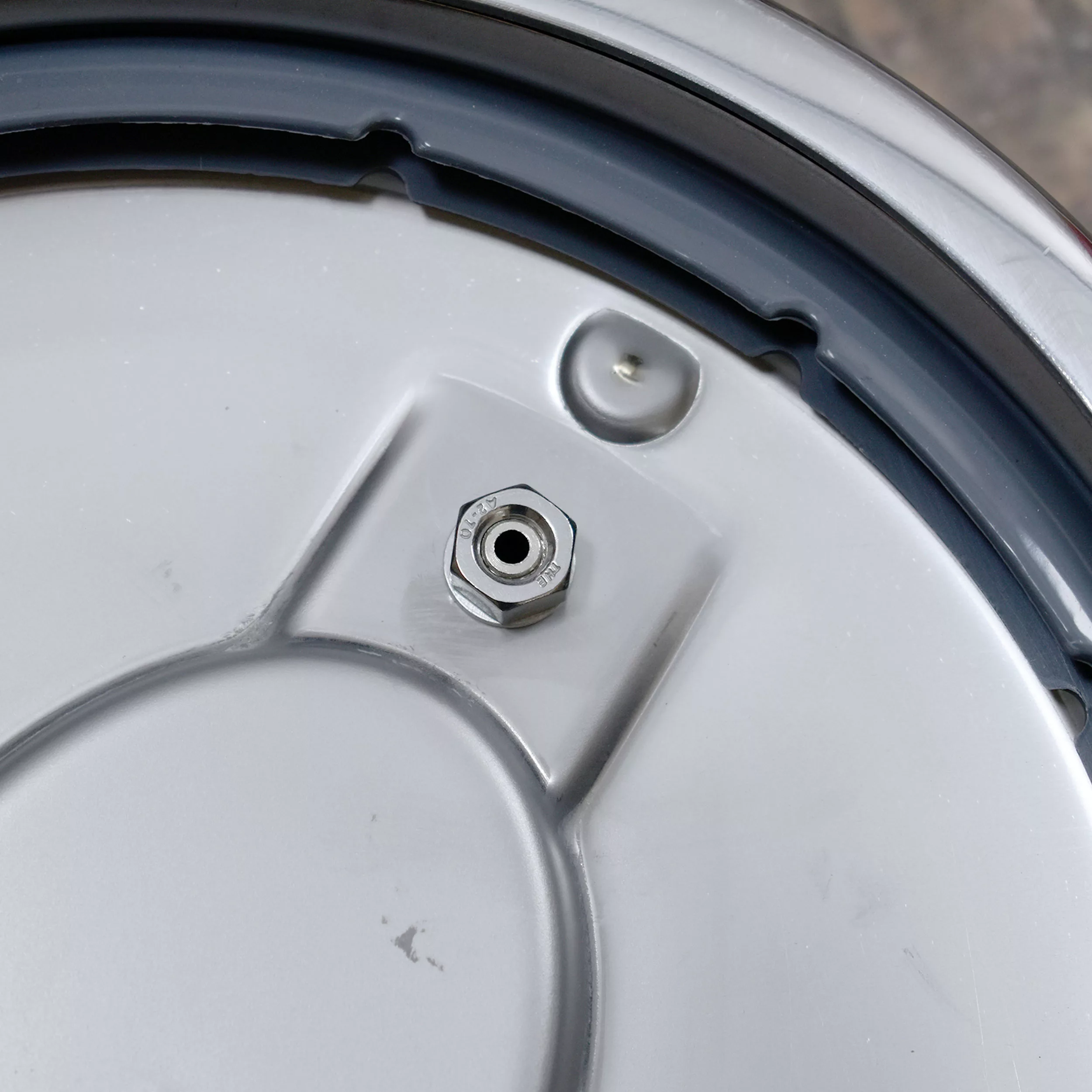 زودپز اوزلایف مدل Enza گنجایش 8 لیتر