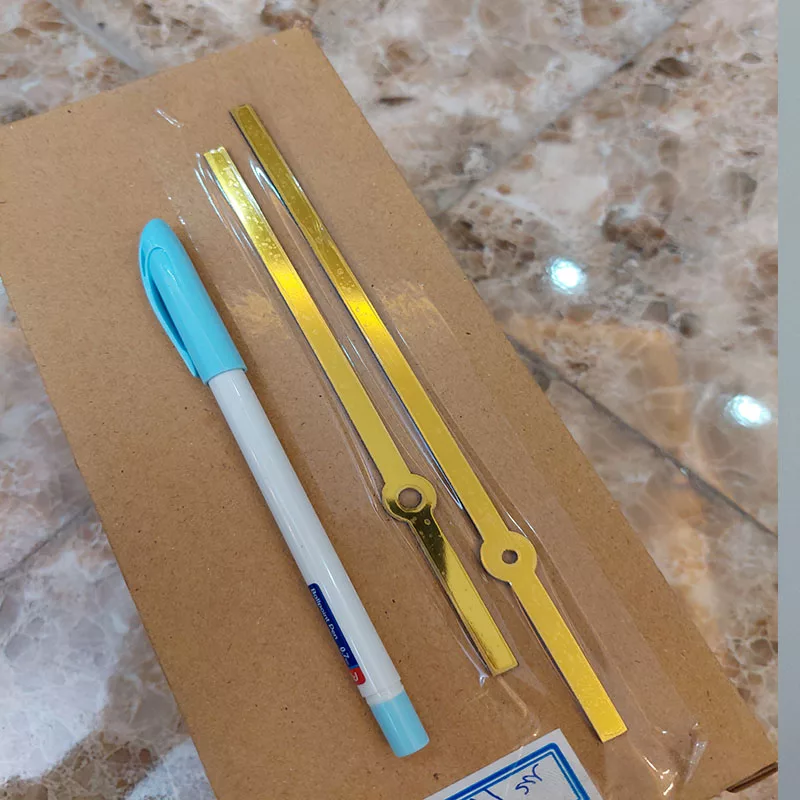 عقربه ساعت دیواری مدل روستیک 12888 مجموعه 2 عددی