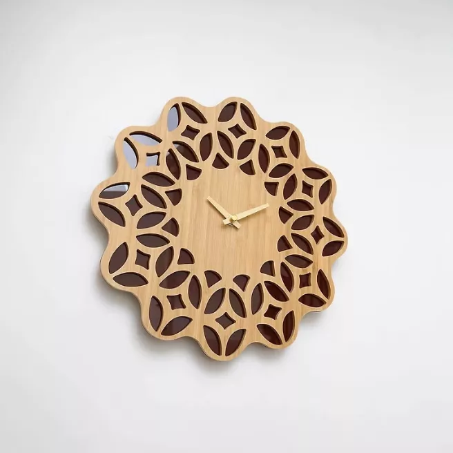 ساعت دیواری مدل چوبی سنتی کد C28