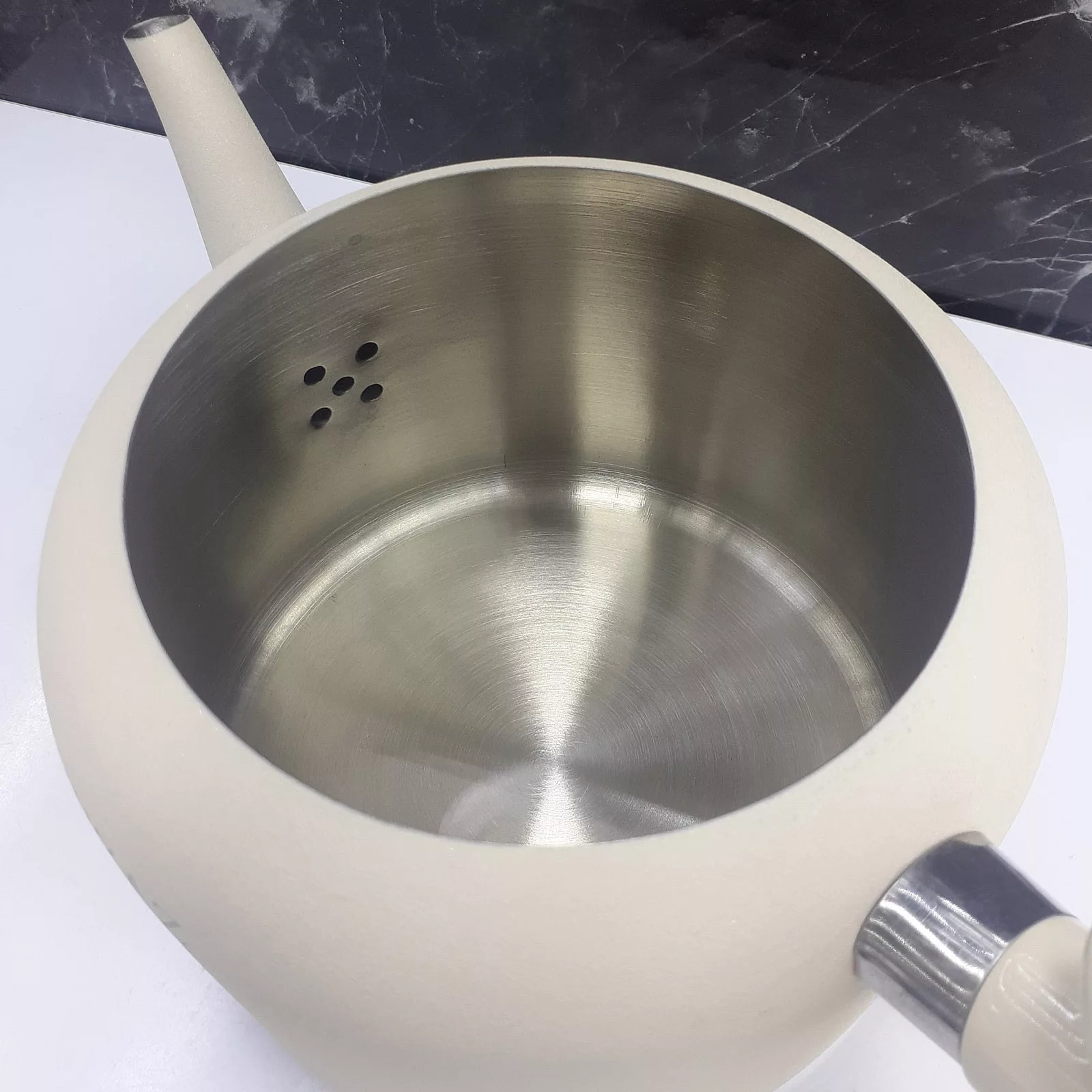 ست کتری و قوری نزاز مدل لوله دار طرح رنگی