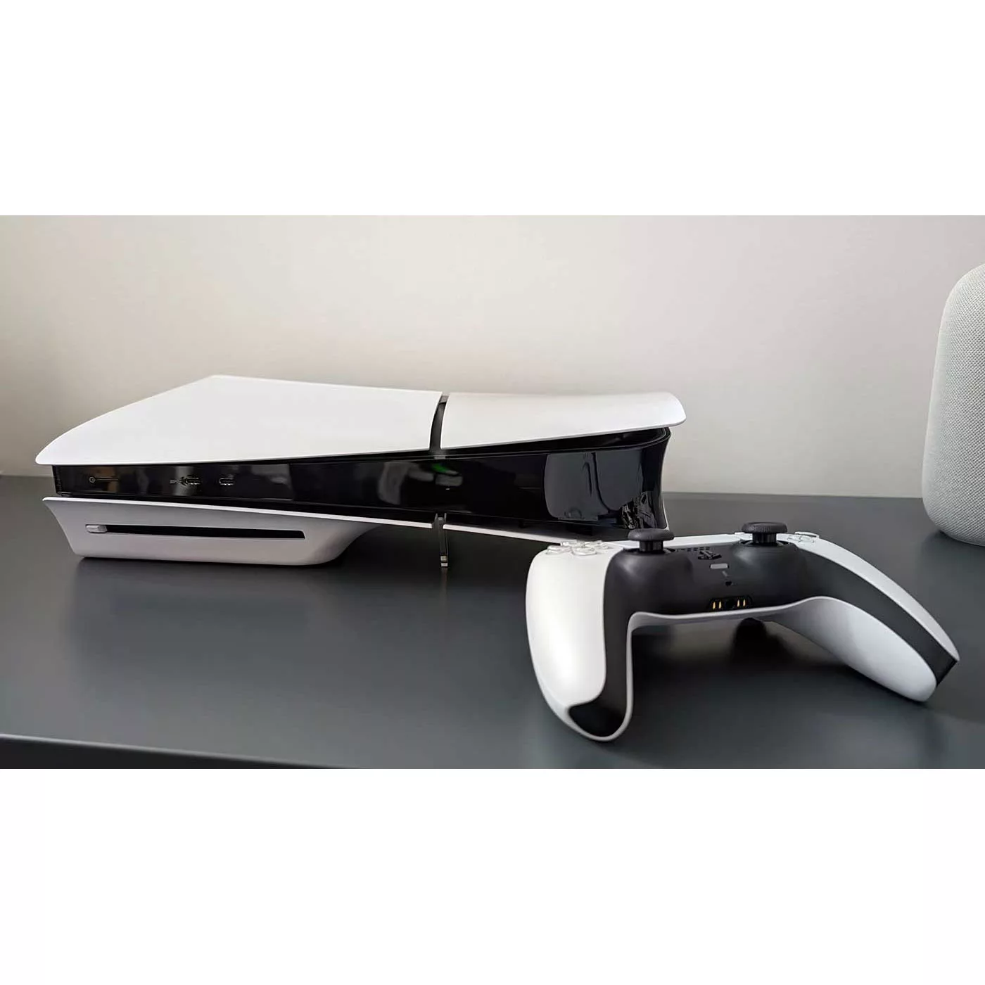 کنسول بازی سونی مدل PlayStation 5 Slim ظرفیت یک ترابایت ریجن اروپا 2016A به همراه بازی EA Sports FC 25