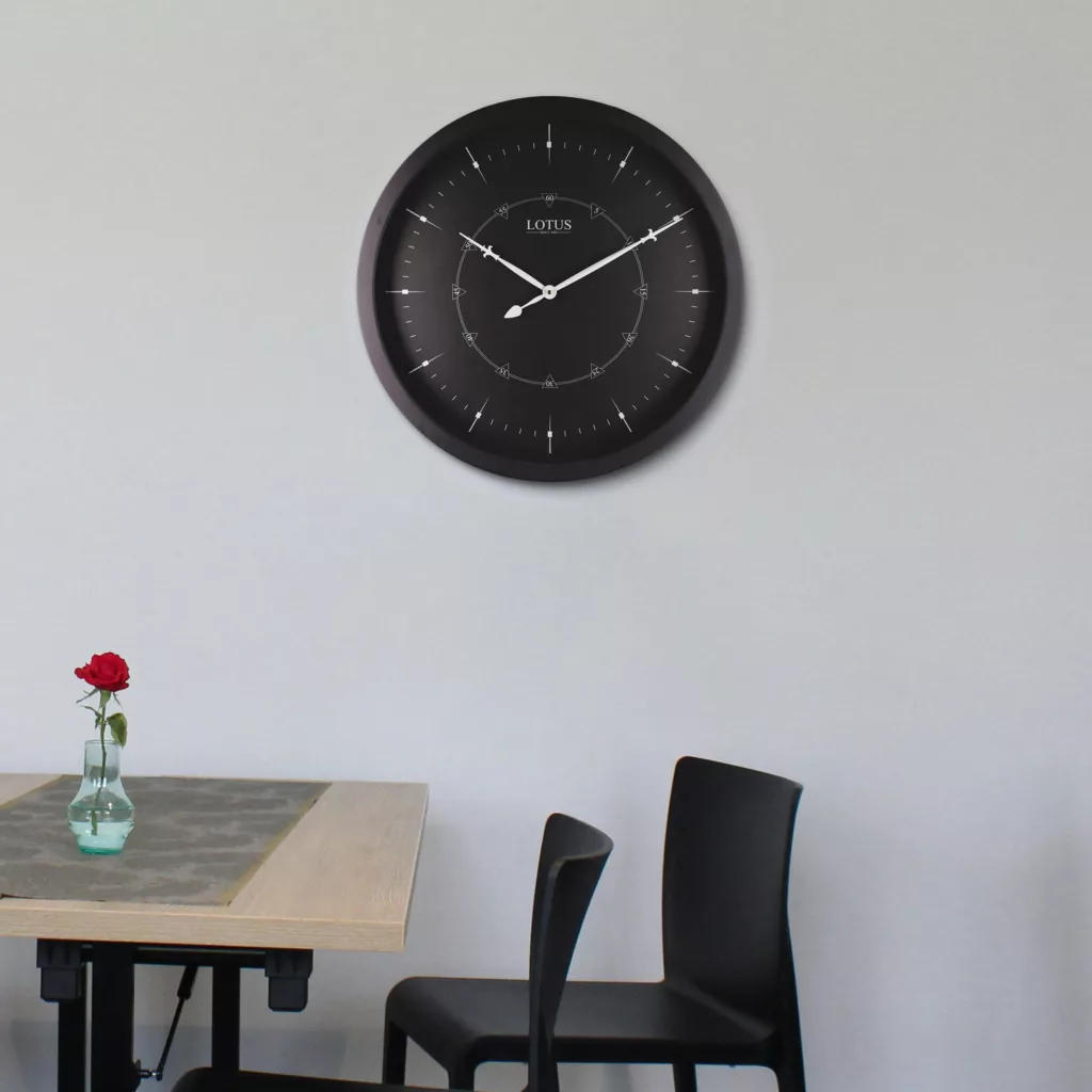 ساعت دیواری لوتوس مدل 8831ELLENSBURG