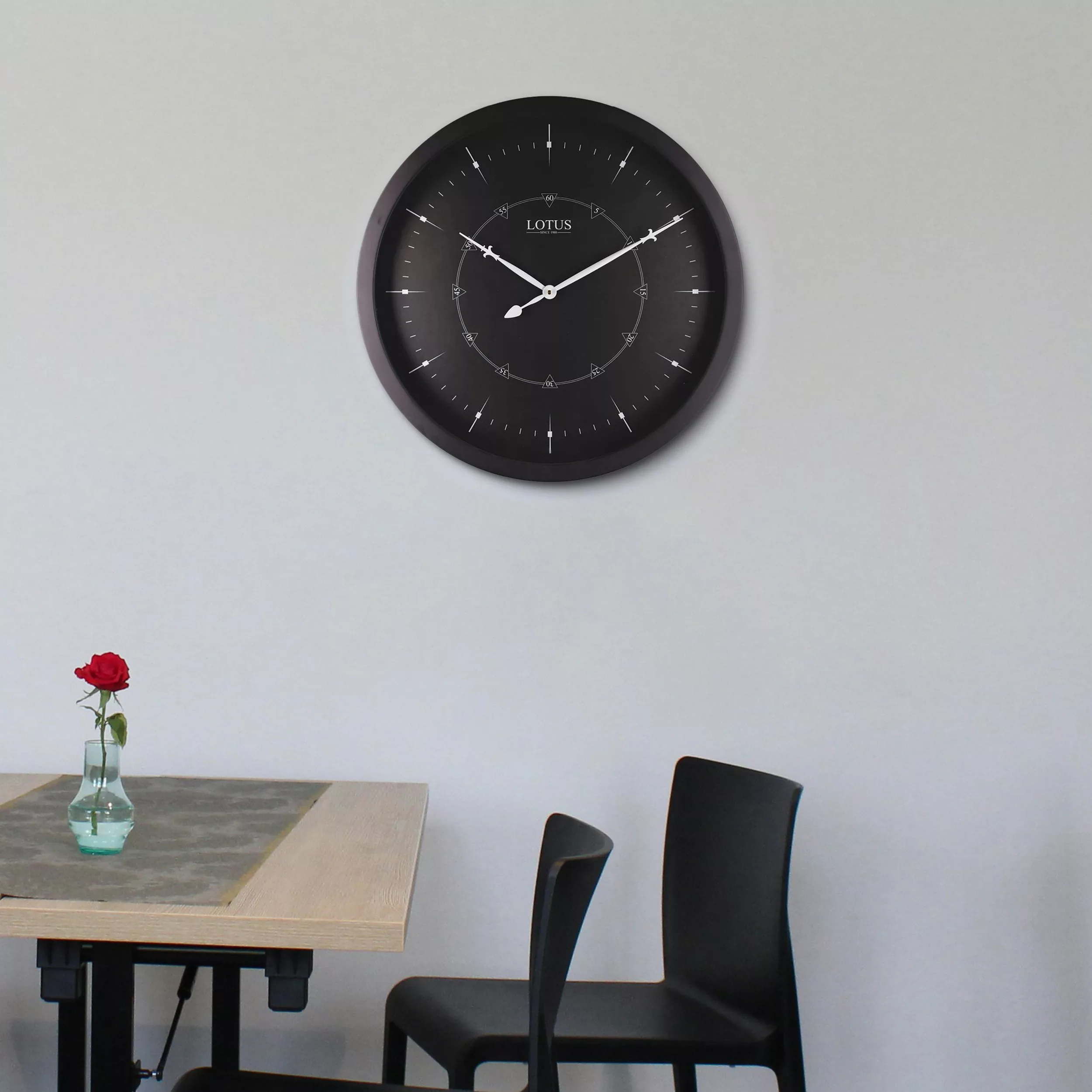 ساعت دیواری لوتوس مدل 8831ELLENSBURG