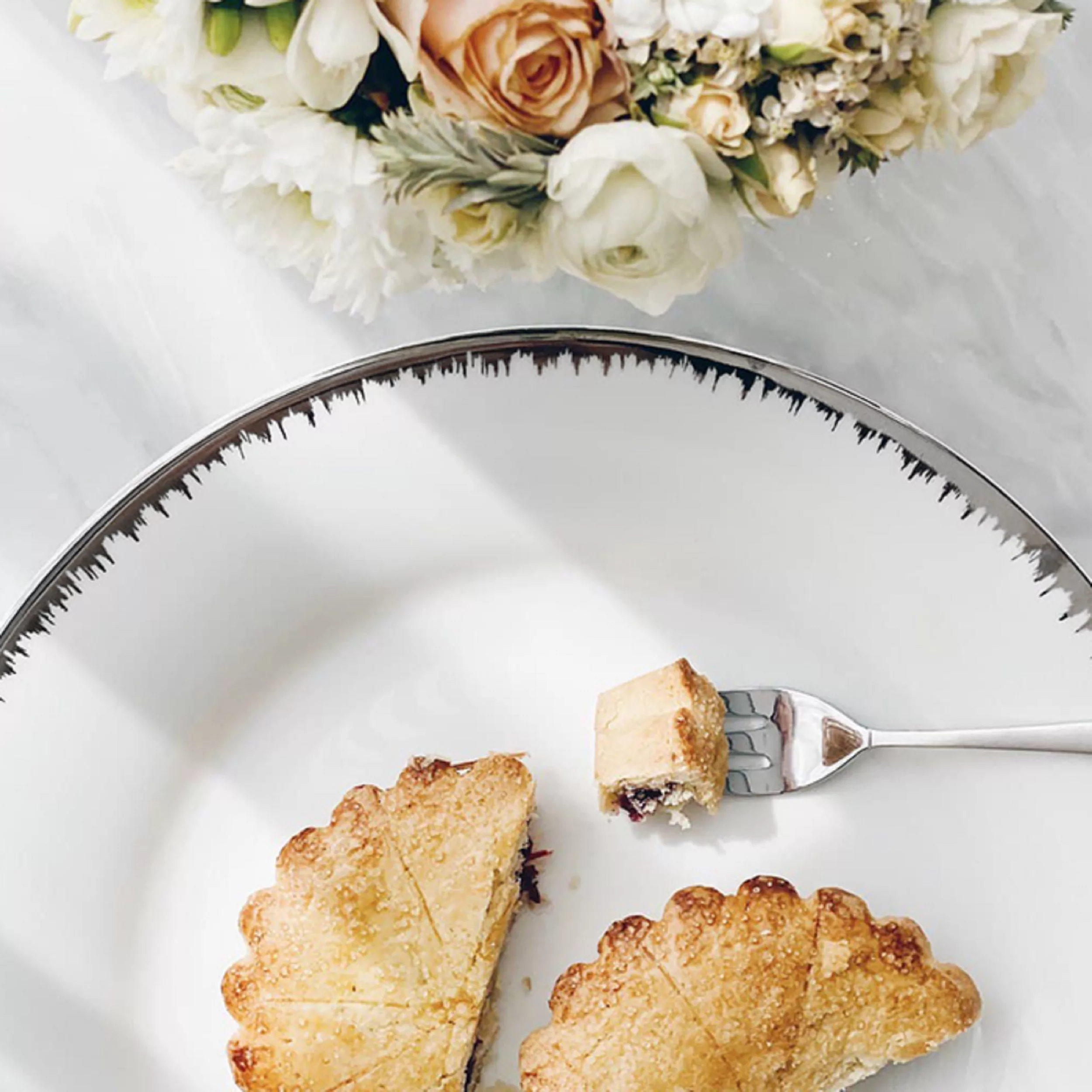 سرویس غذاخوری 35 پارچه چینی زرین ایران مدل شهرزاد رویال درجه عالی