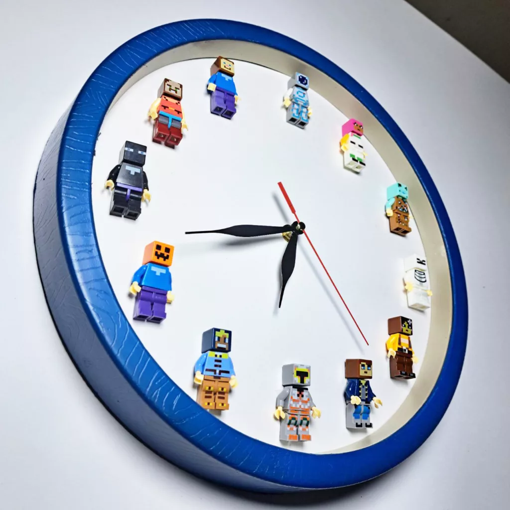 ساعت دیواری مکانیکی مدل mine craft طرح ماین کرافت لگویی