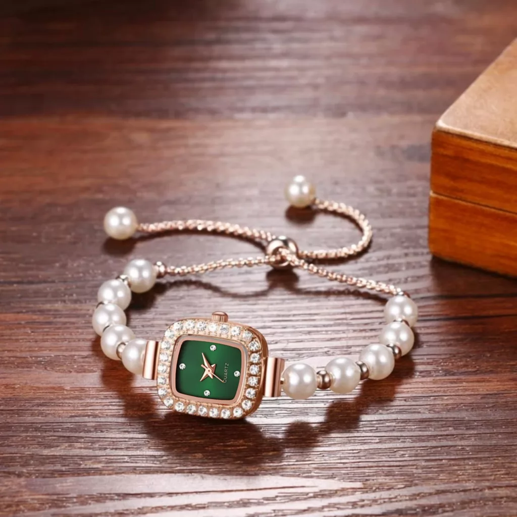 ساعت مچی عقربه‌ای کوارتز زنانه مدل مینیمال لوکس بند دستبندی مرواریدی قفل کرواتی کد ۷