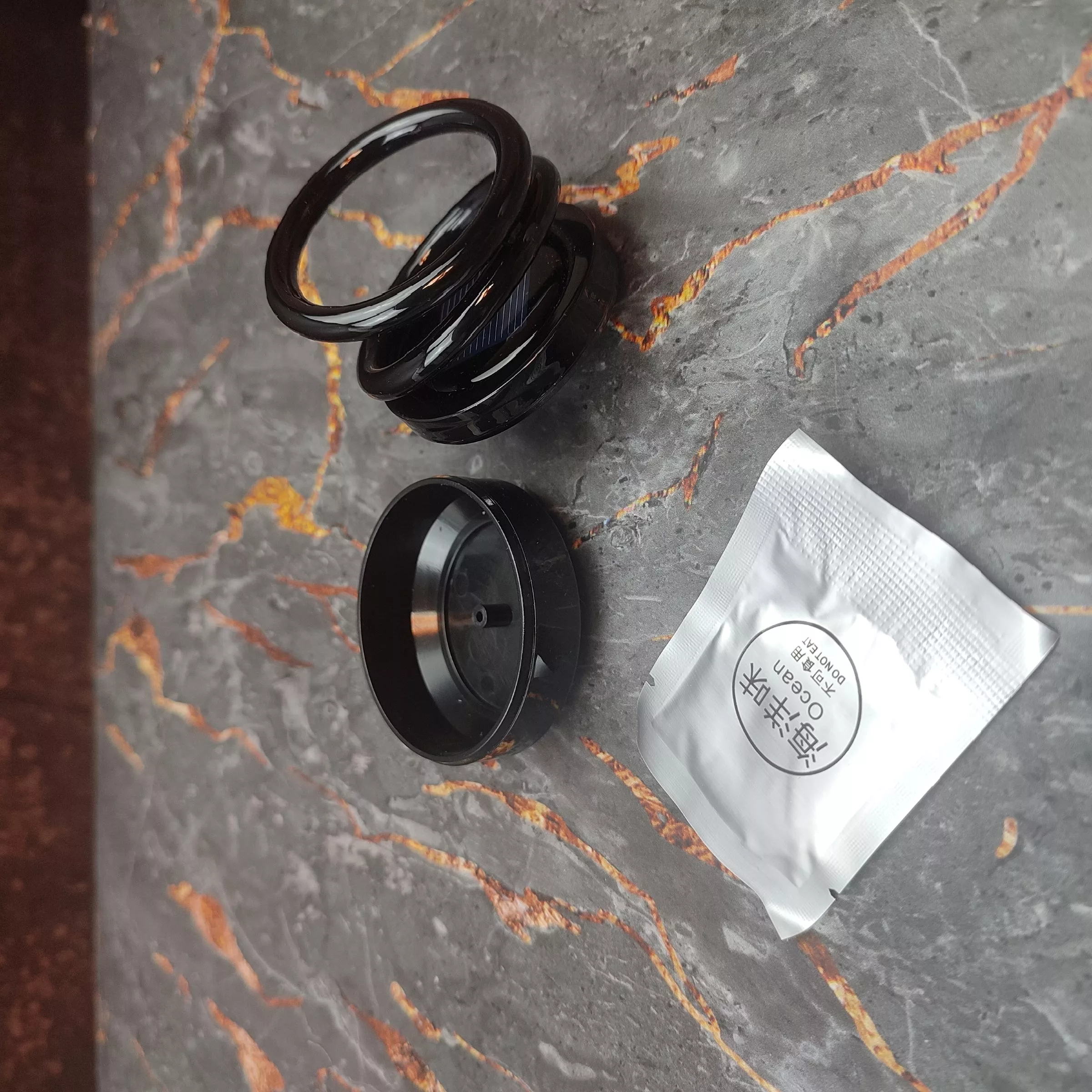 خوشبو کننده خودرو مدل خورشیدی رینگی