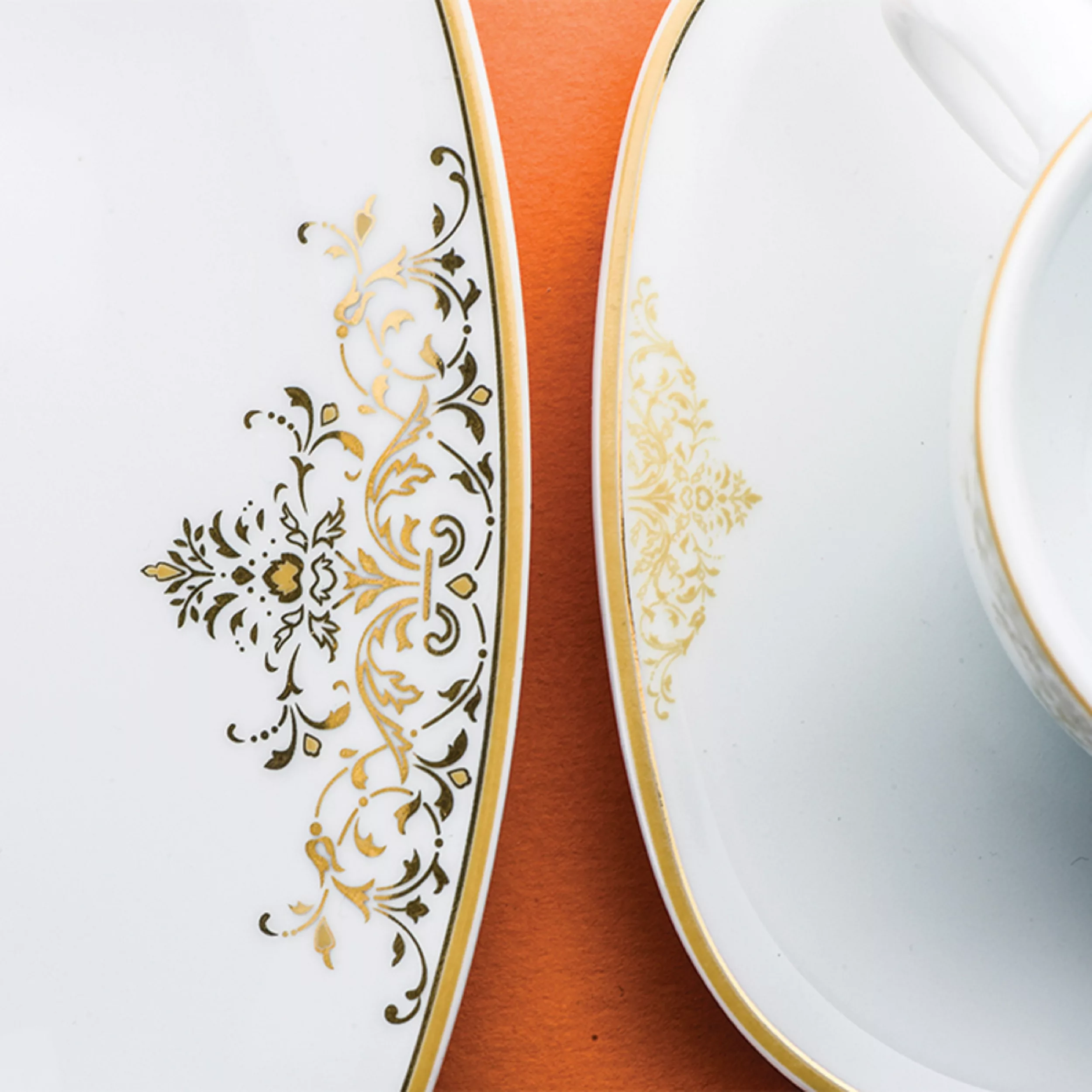 سرویس غذاخوری 27 پارچه چینی زرین ایران سری کواترو مدل مونت کارلو درجه یک