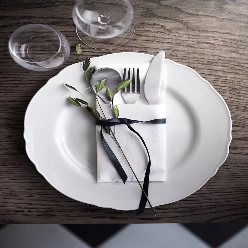 سرویس غذاخوری 18 پارچه 6 نفر ایکیا مدل UPPLAGA