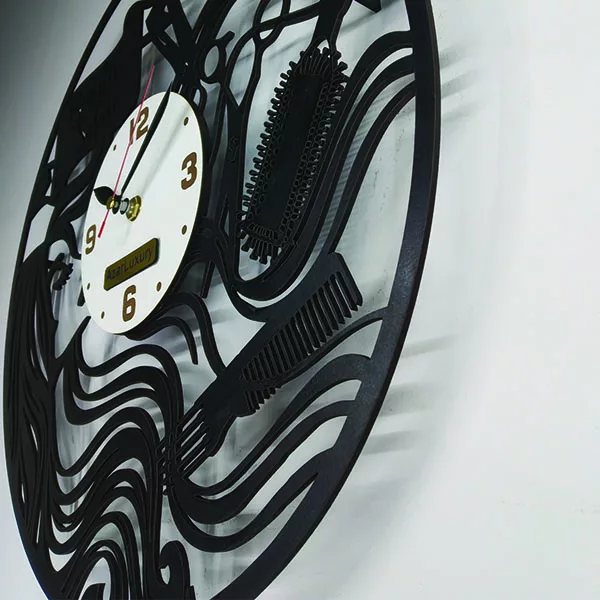 ساعت دیواری آذرلاکچری طرح آرایشگاه کد004