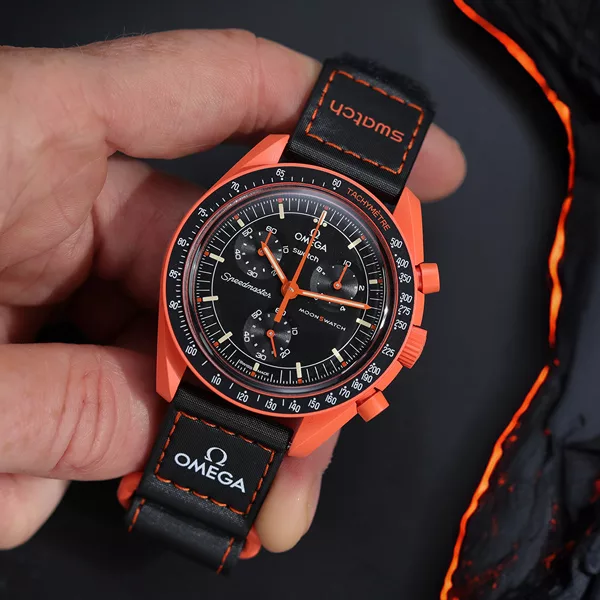 ساعت مچی عقربه‌ای مکانیکی مدل Mission on Earth