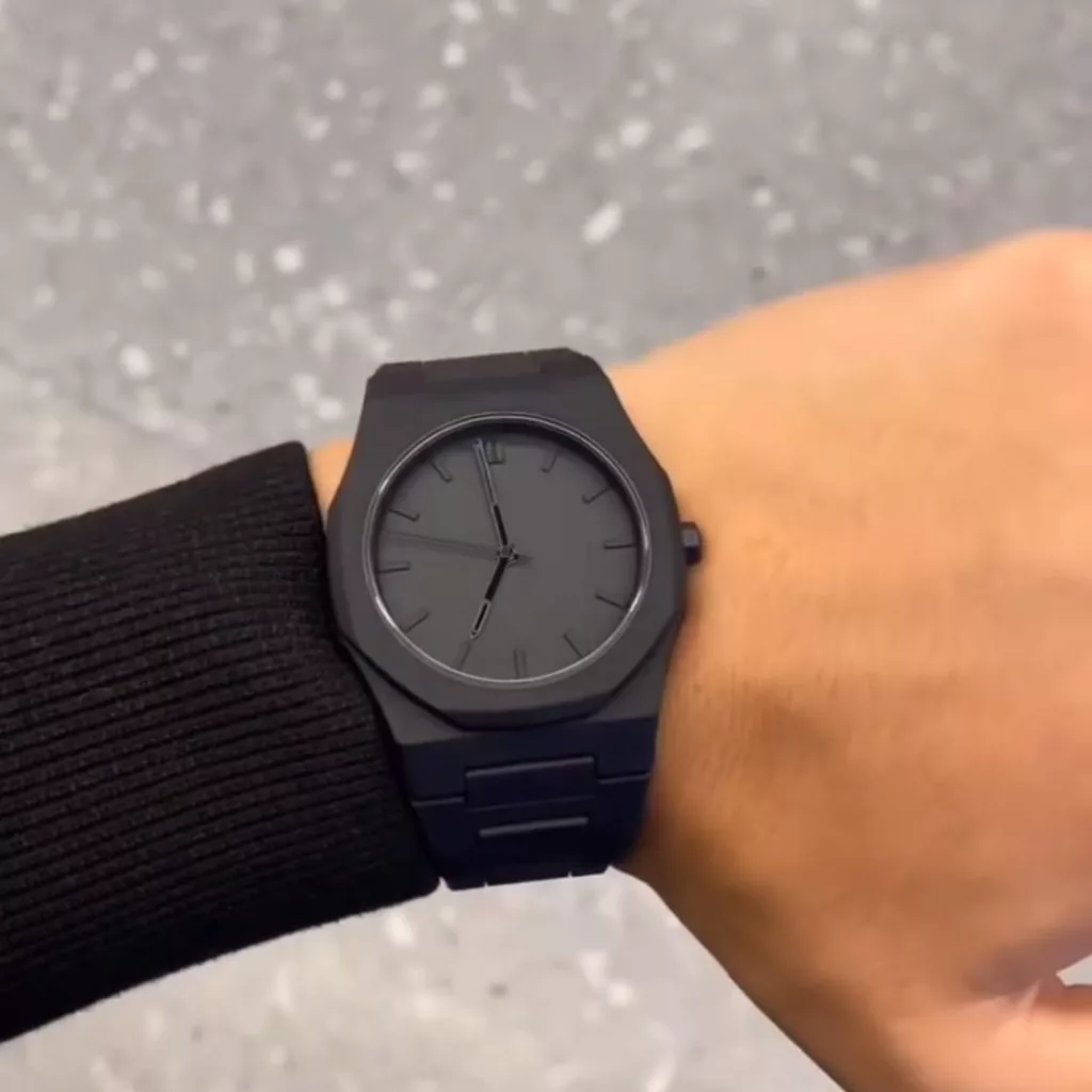 ساعت مچی عقربه ای مدل نایت گوست کد E20