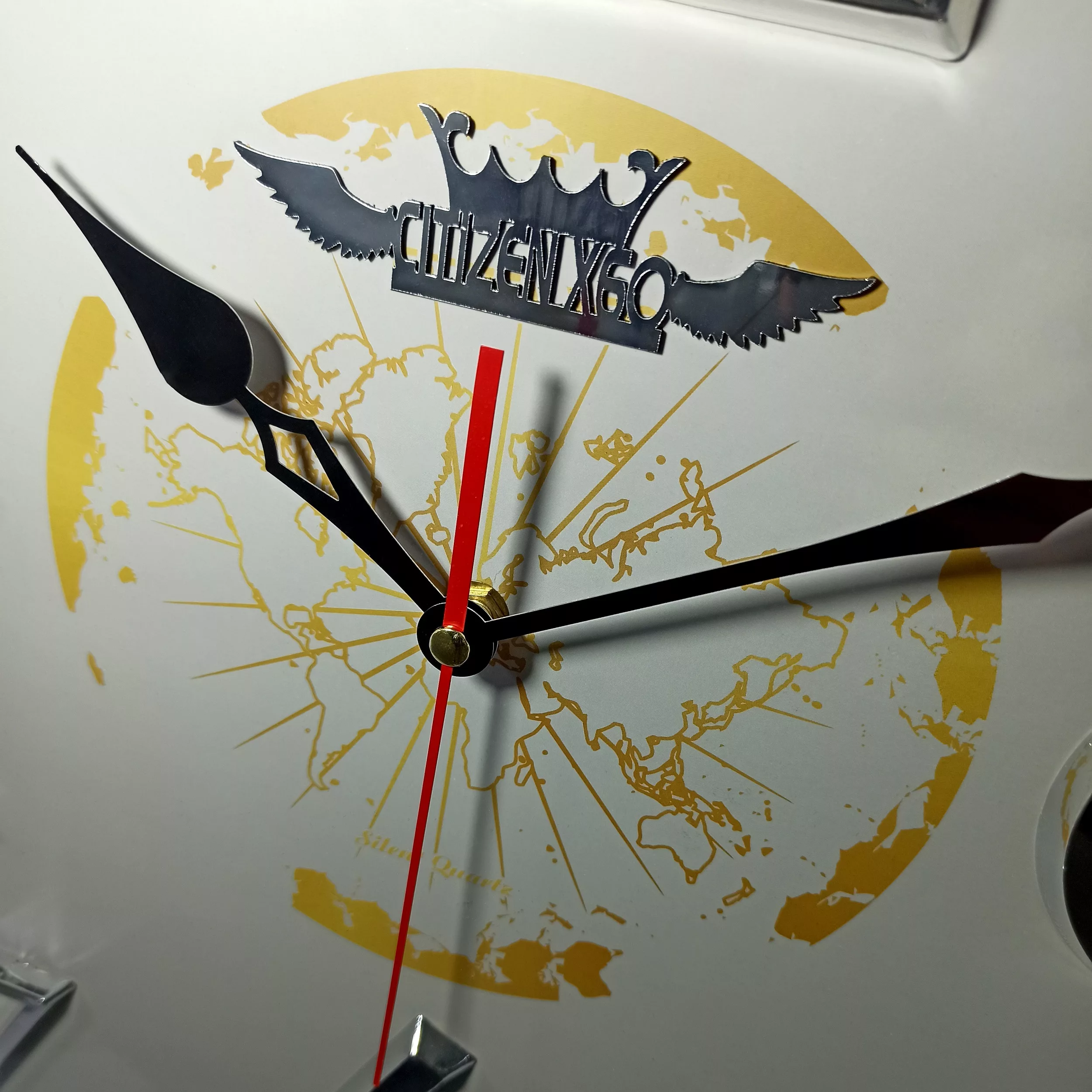 ساعت دیواری سیتی زن مدل X60