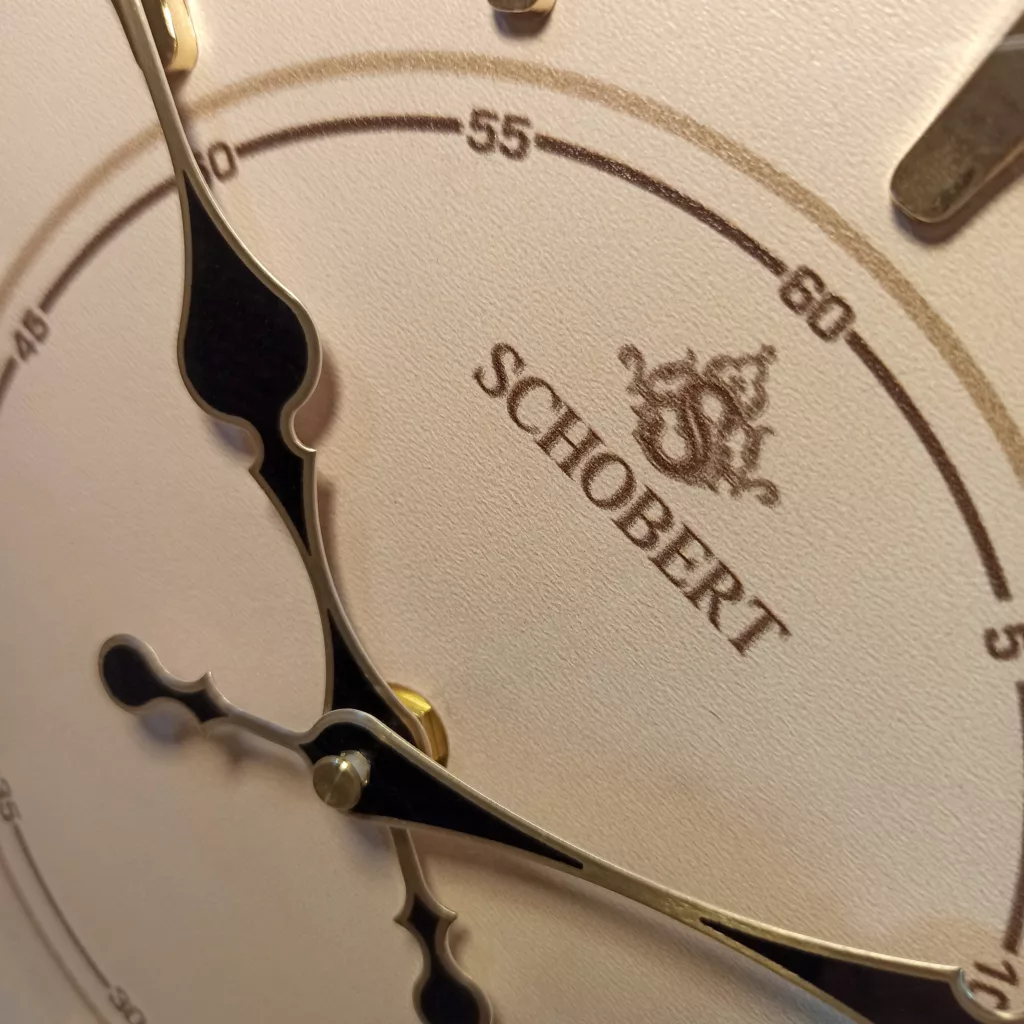 ساعت دیواری شوبرت مدل 4019