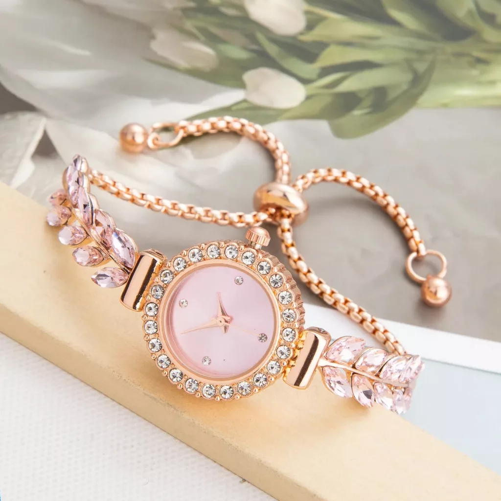 ساعت مچی عقربه ای زنانه مدل دور نگین بند نگین دار دستبندی قفل کرواتی