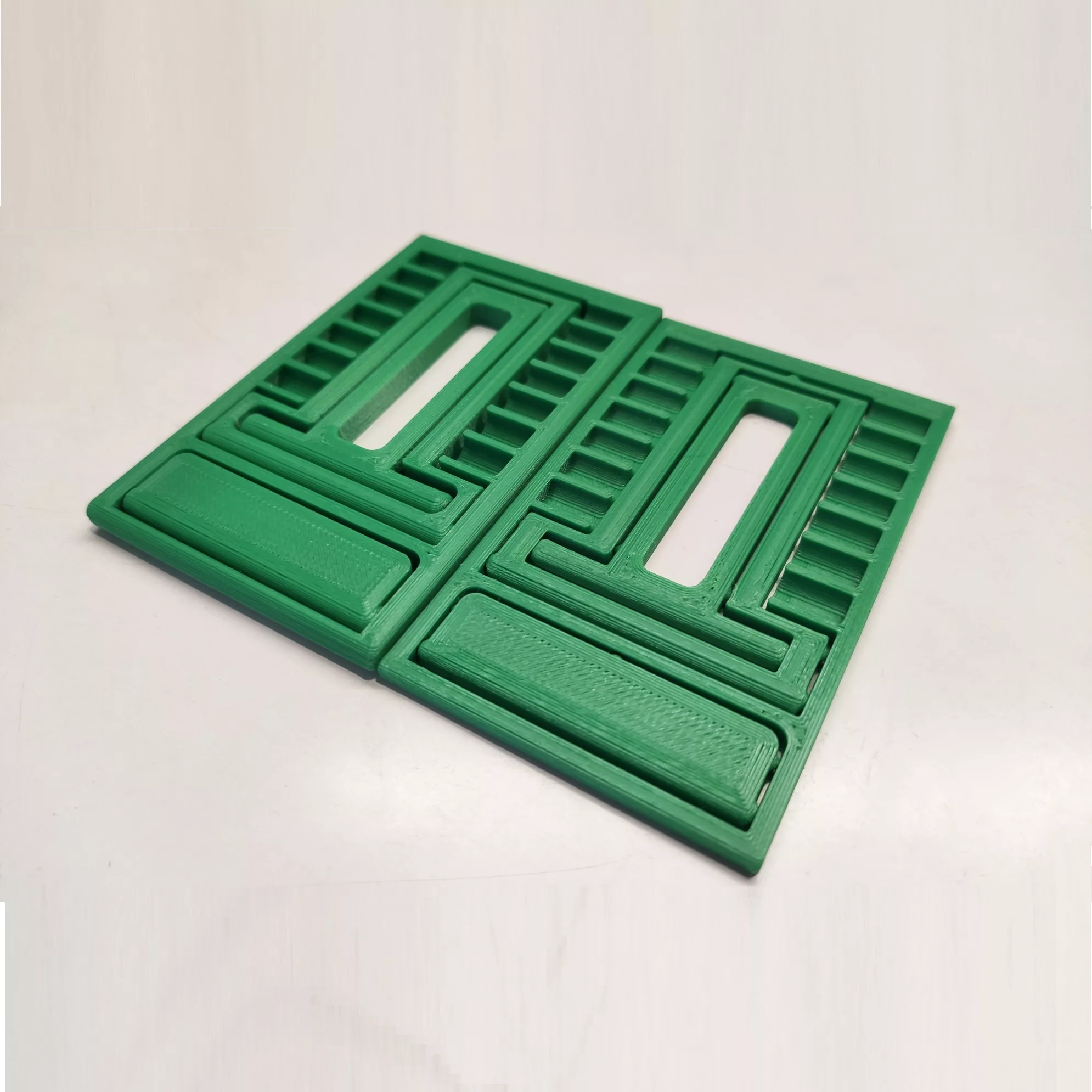 پایه نگهدارنده گوشی موبایل و تبلت مدل جیبی