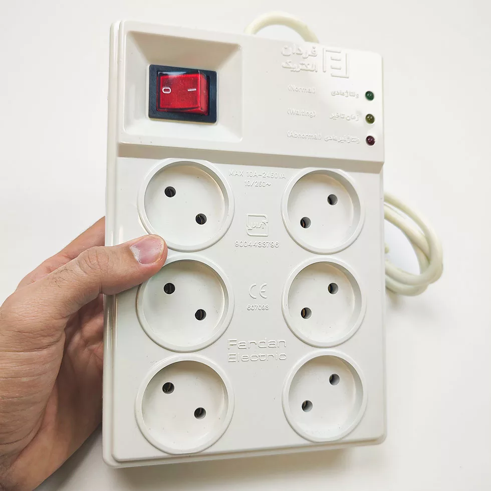 محافظ ولتاژ فردان الکتریک مدل 6 خانه