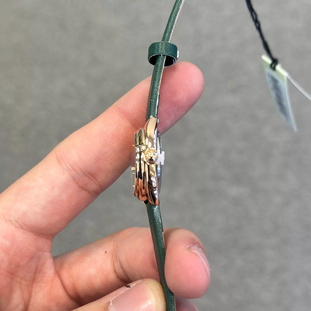 ساعت مچی عقربه‌ای کوارتز زنانه جولیوس مدل 987nk