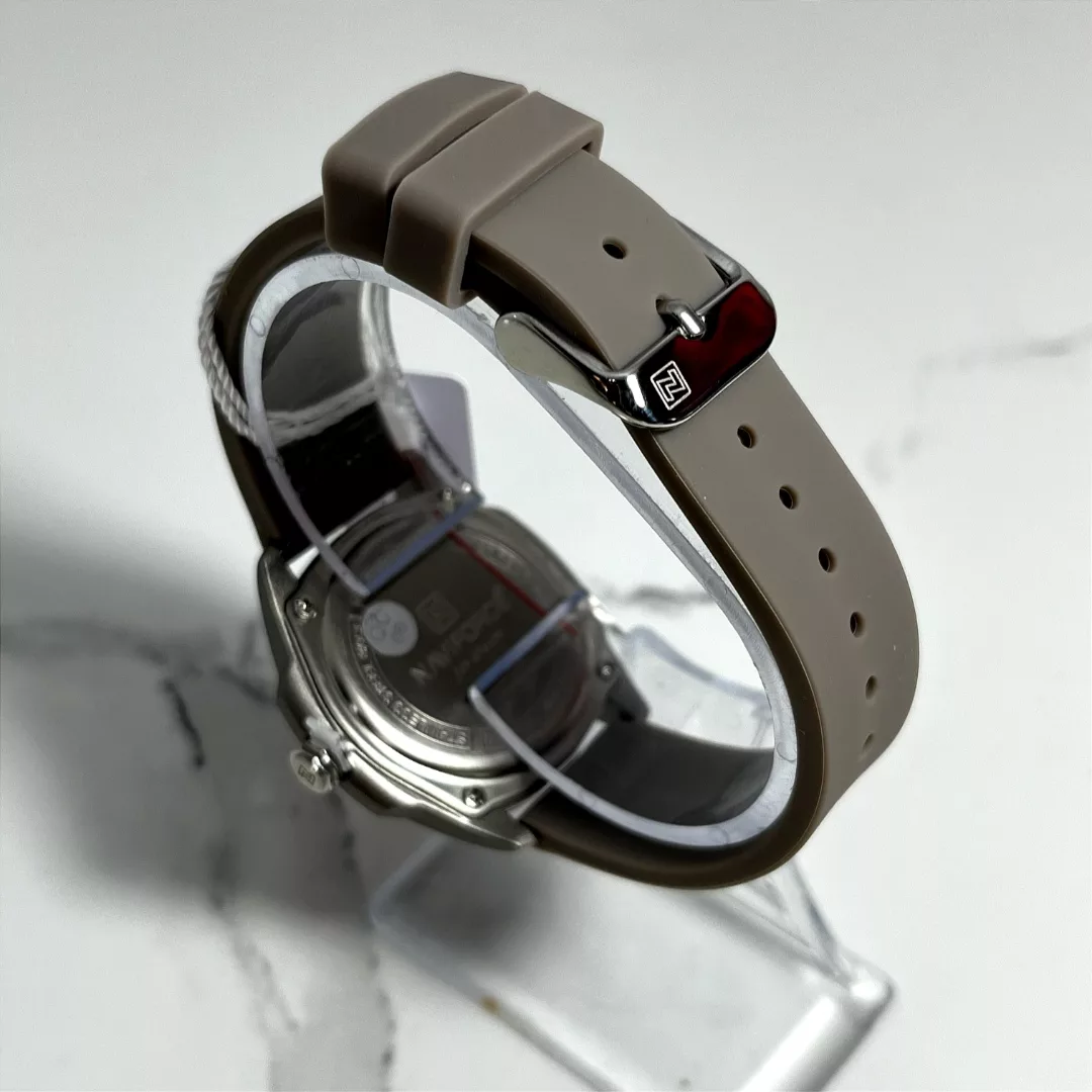 ساعت مچی عقربه ای زنانه نیوی فورس مدل Nf7107