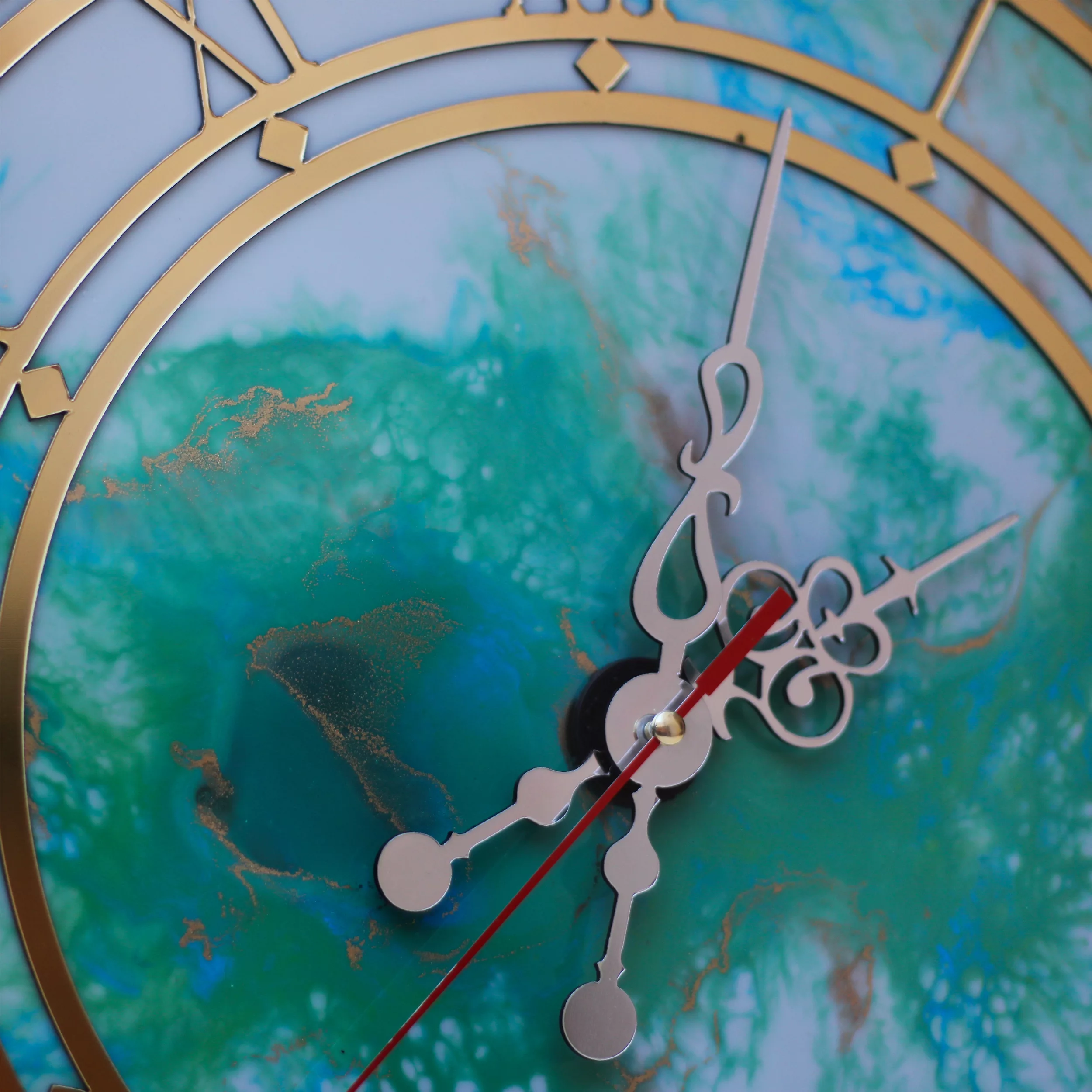 ساعت دیواری مدل رزین شیشه ای