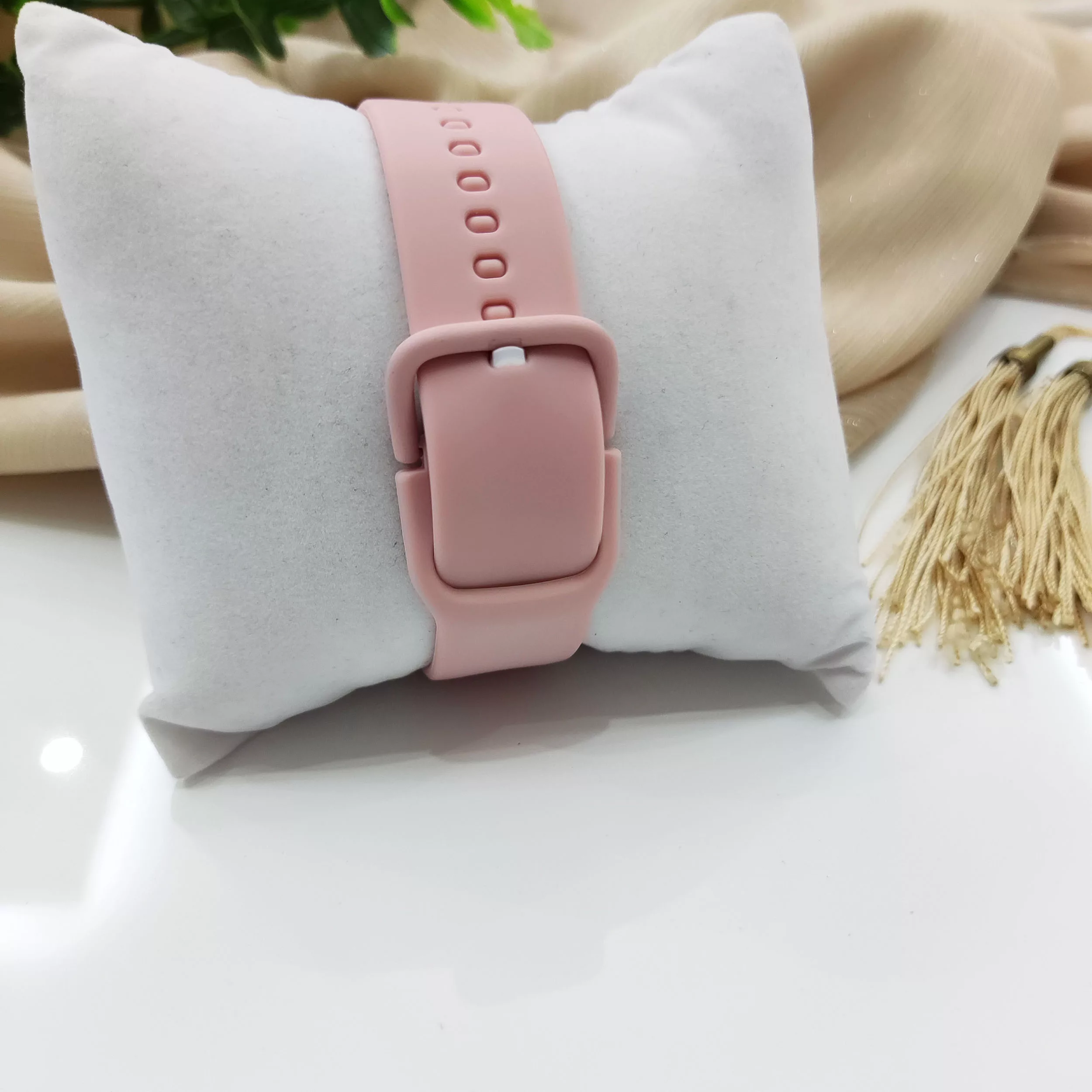 ساعت مچی عقربه ای بولون مدل 2849 بند پیو کد DB28