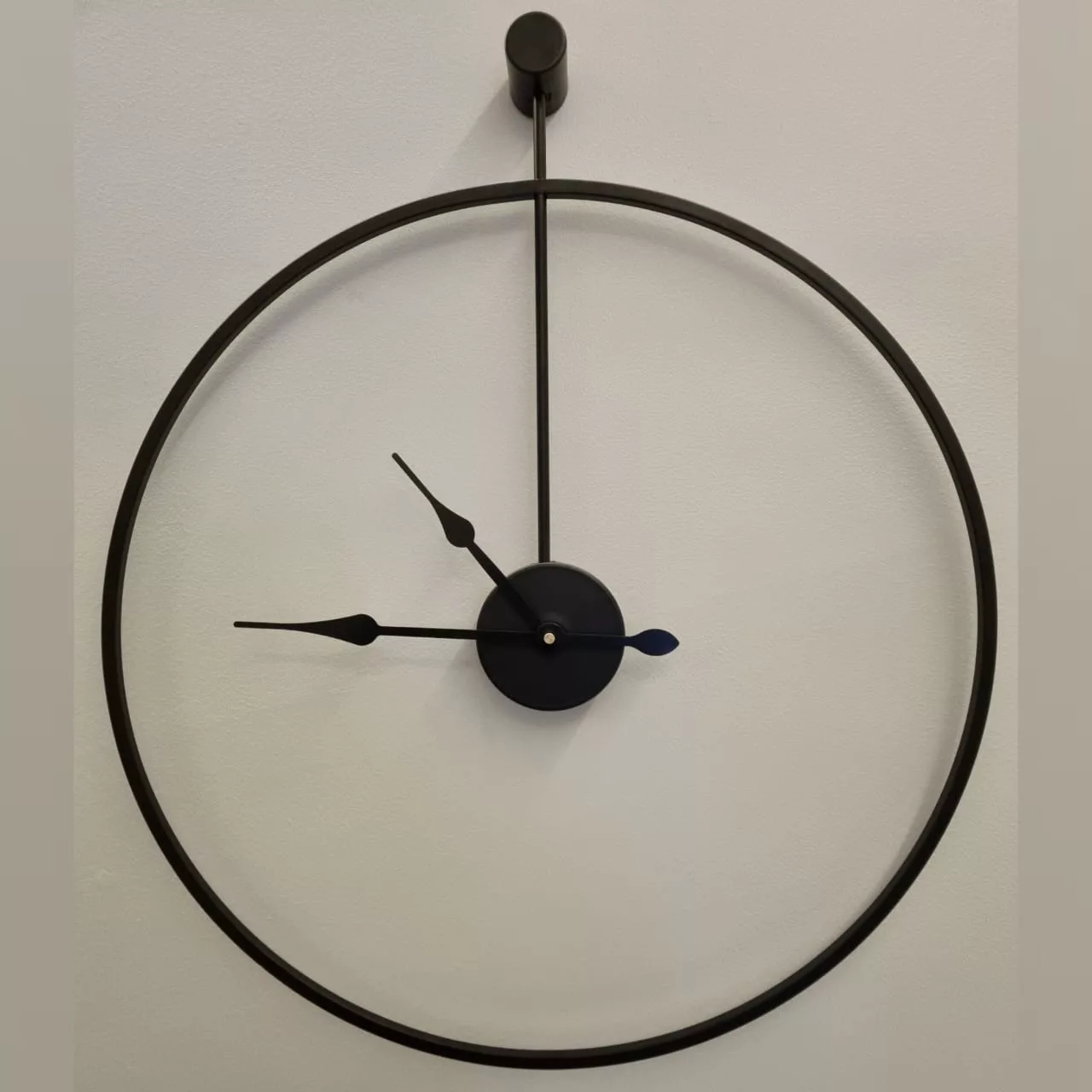 ساعت دیواری مدل فلزی کد D160