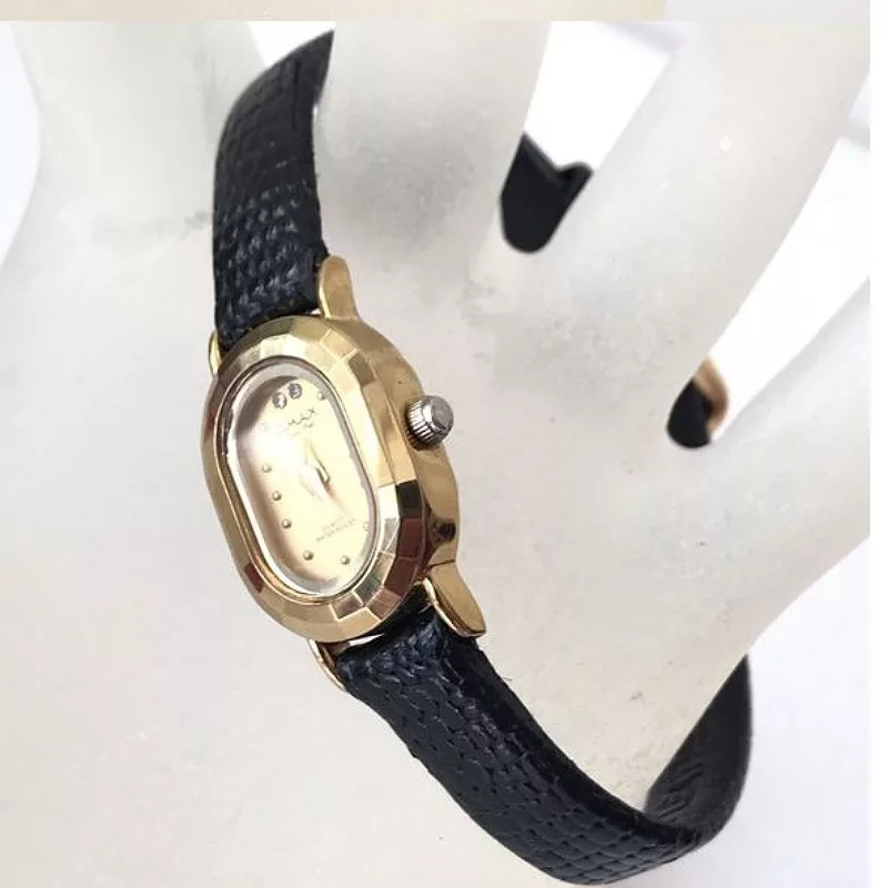 ساعت مچی عقربه ای زنانه اوماکس مدل BGA222