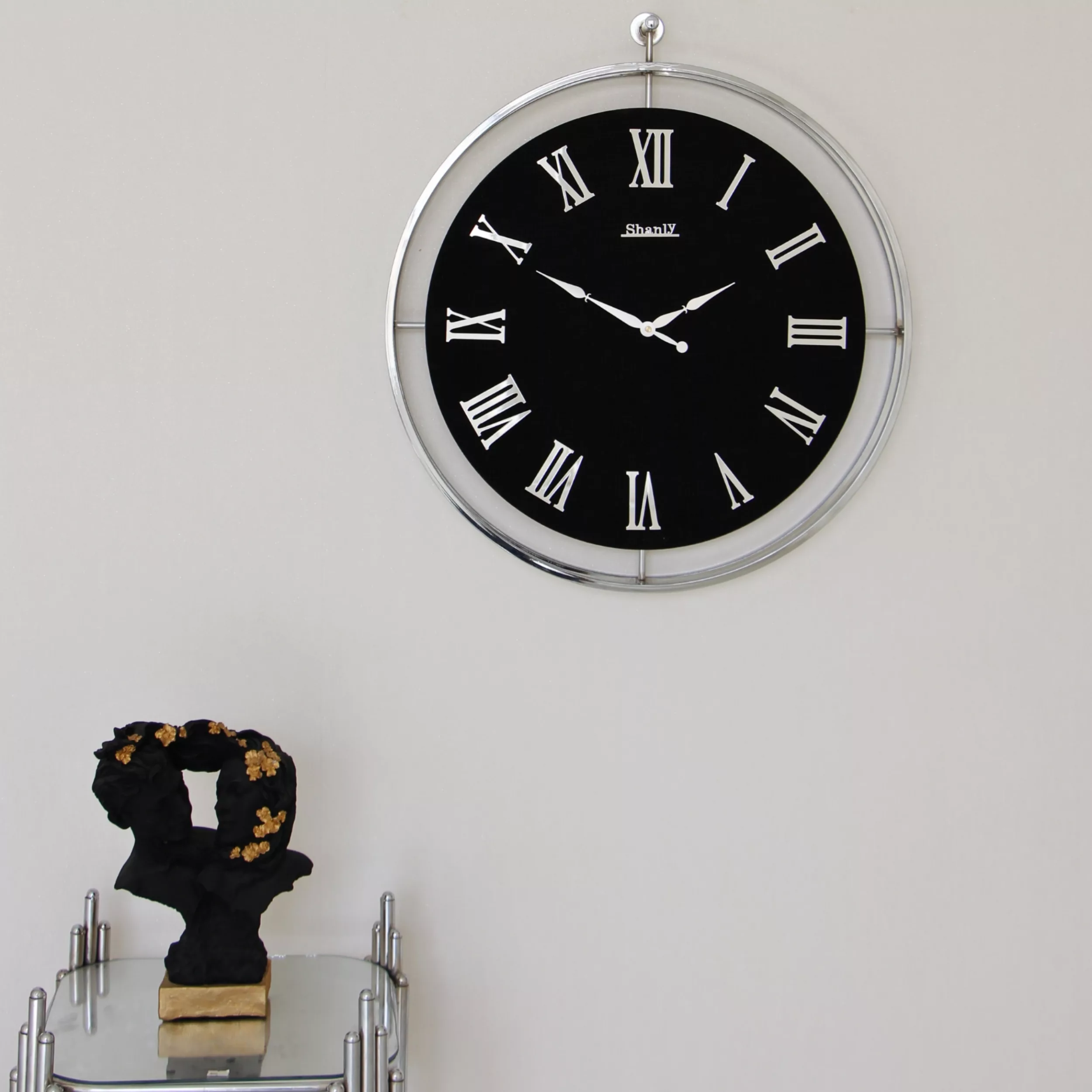 ساعت دیواری کوارتز طرح فلزی چرمی کد ۵۶۵۶