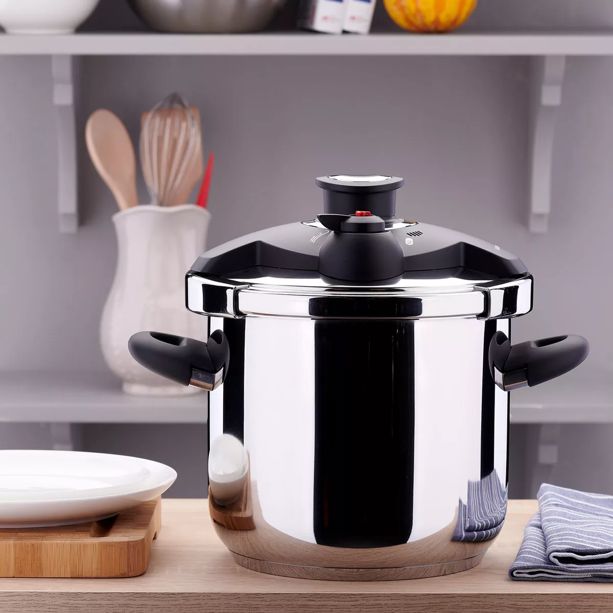 زودپز کرکماز مدل A174-01 گنجایش 7 لیتر