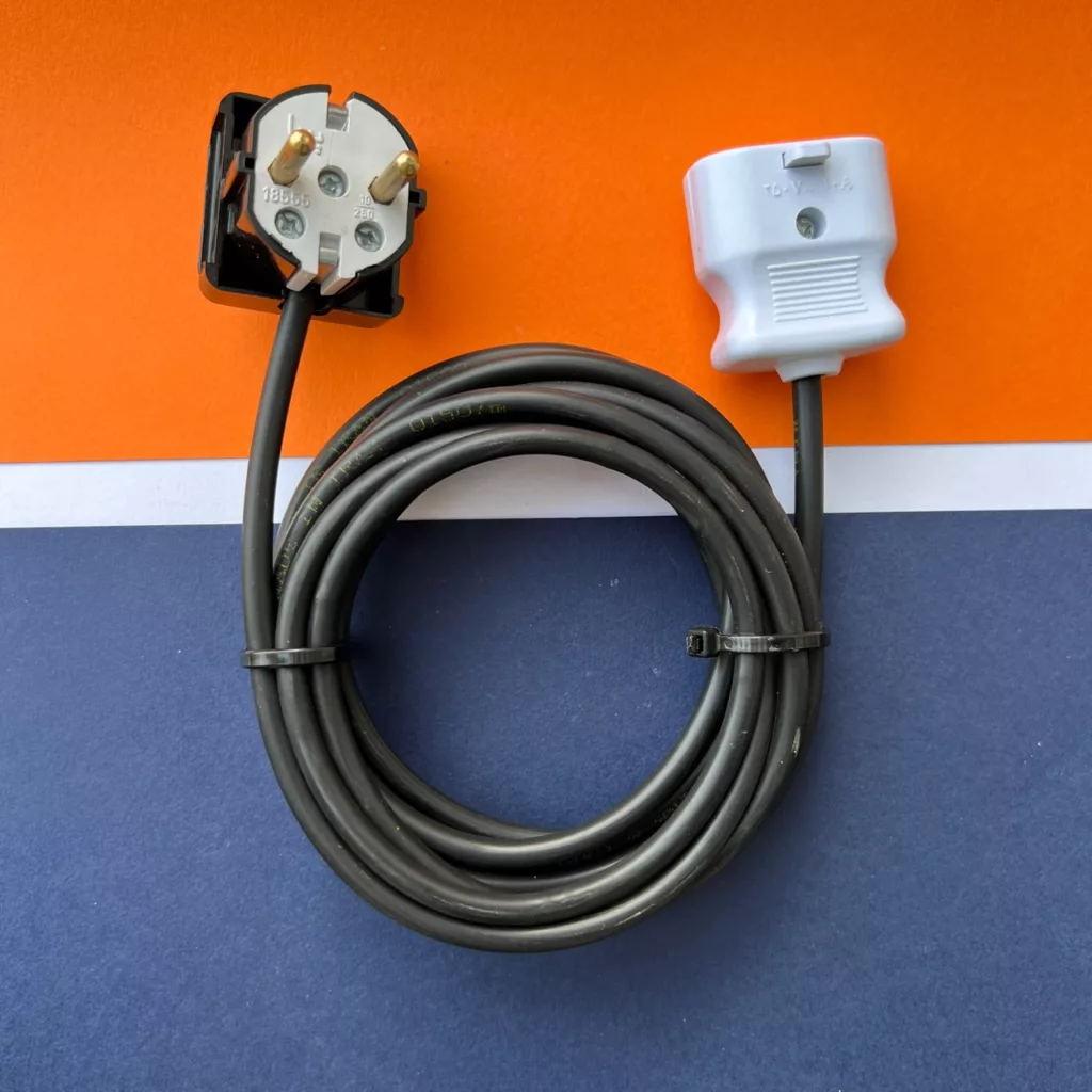 سیم سیار میرا مدل قفل‌دار طول 20 متر