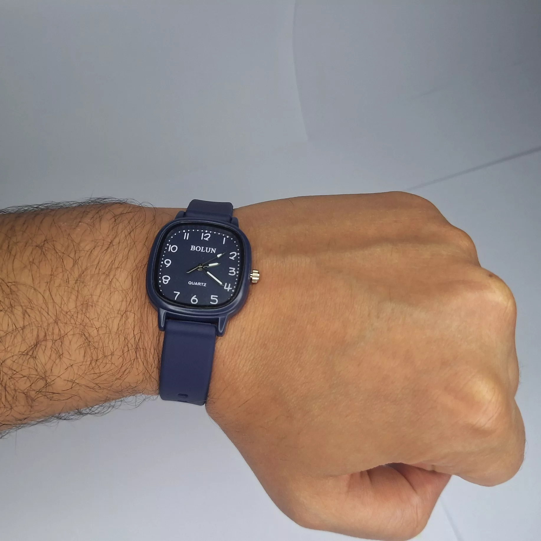 ساعت مچی عقربه‌ای بولون  مدل b2s