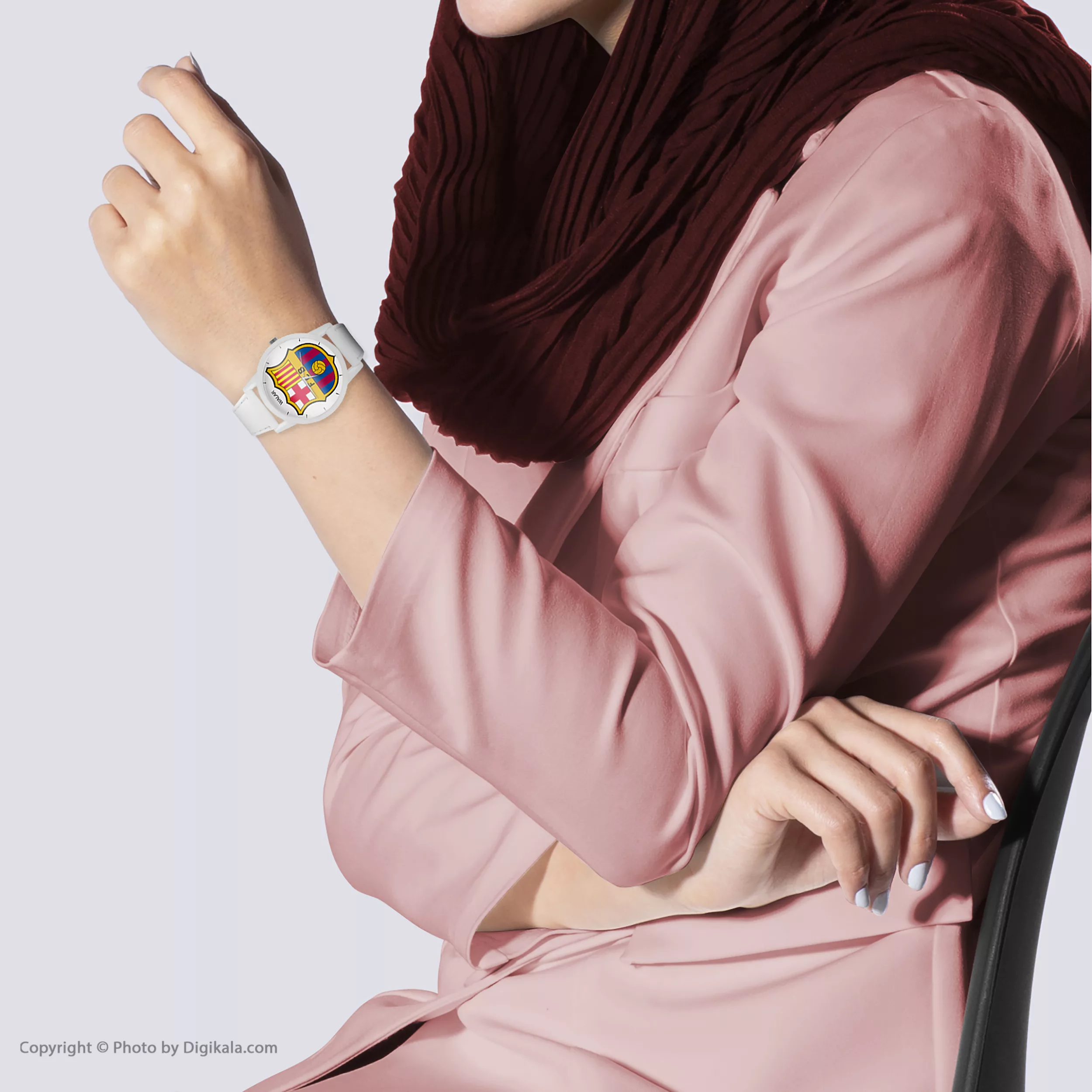 ساعت مچی عقربه ای والار طرح بارسلونا کد LF1608