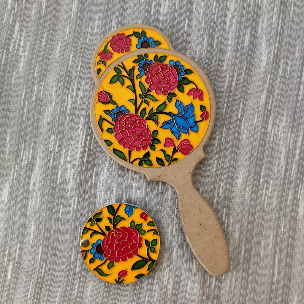 آینه آرایشی مدل سنتی به همراه آینه جیبی