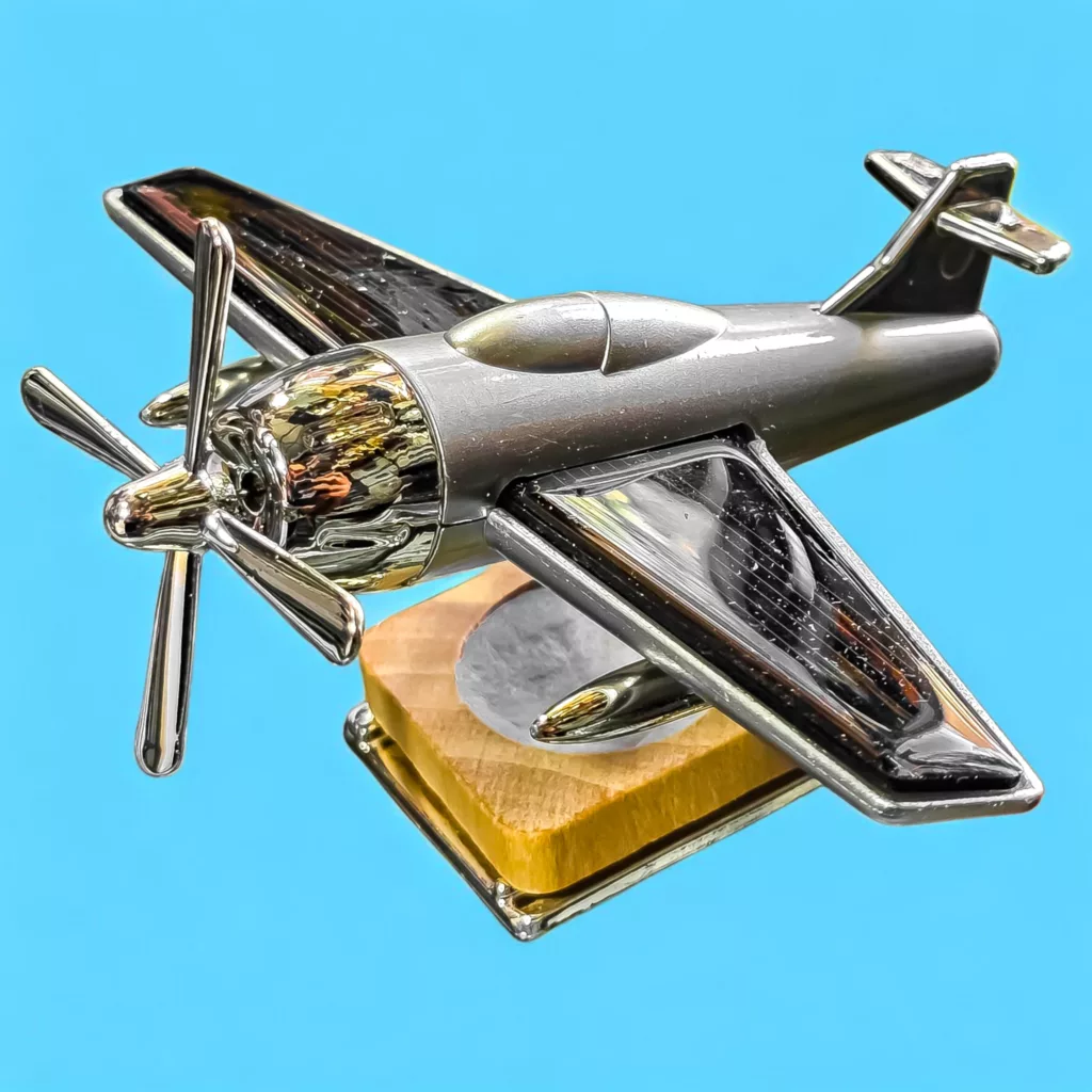 خوشبو کننده خودرو مدل هواپیما ملخی کد Colunge