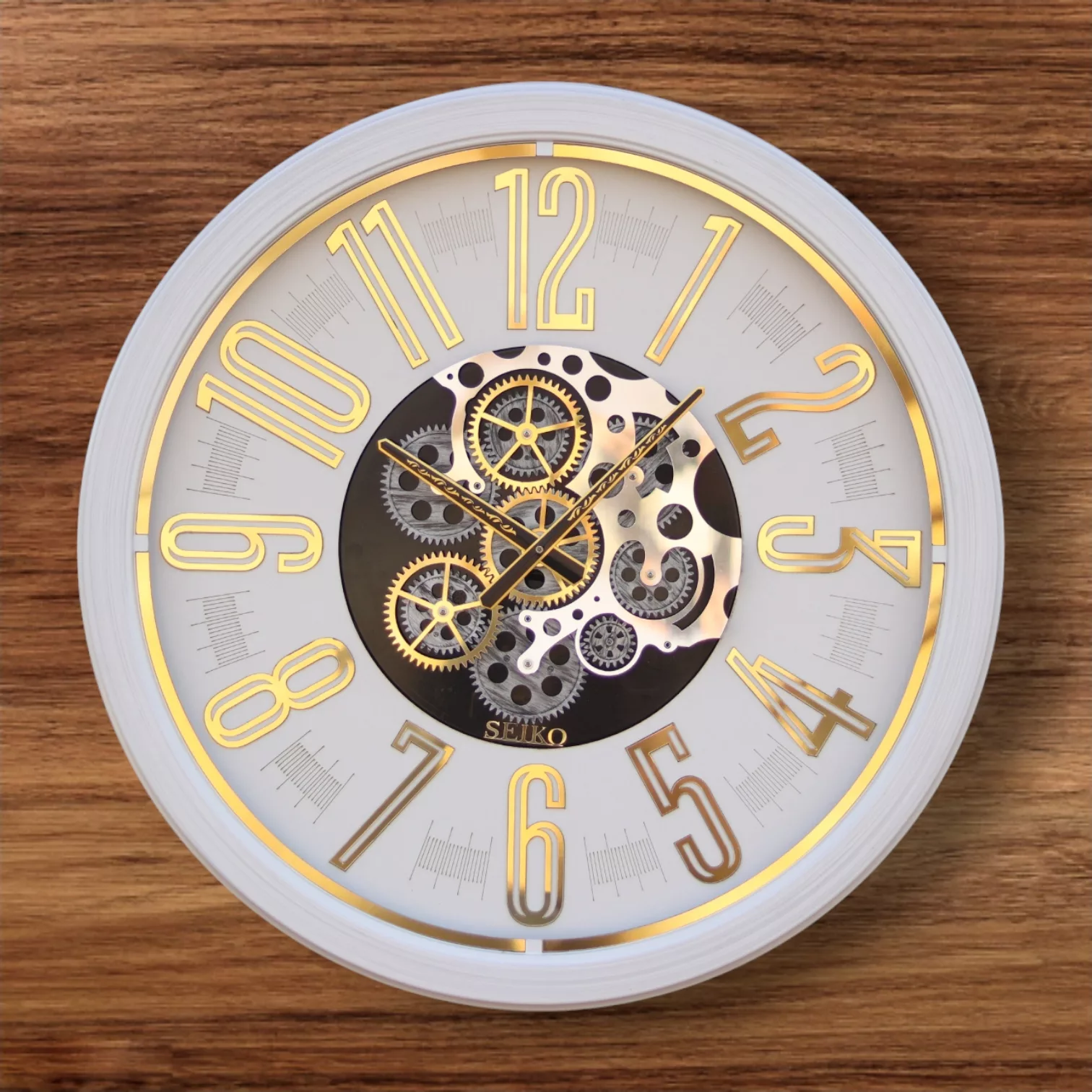 ساعت دیواری سیکو مدل R10