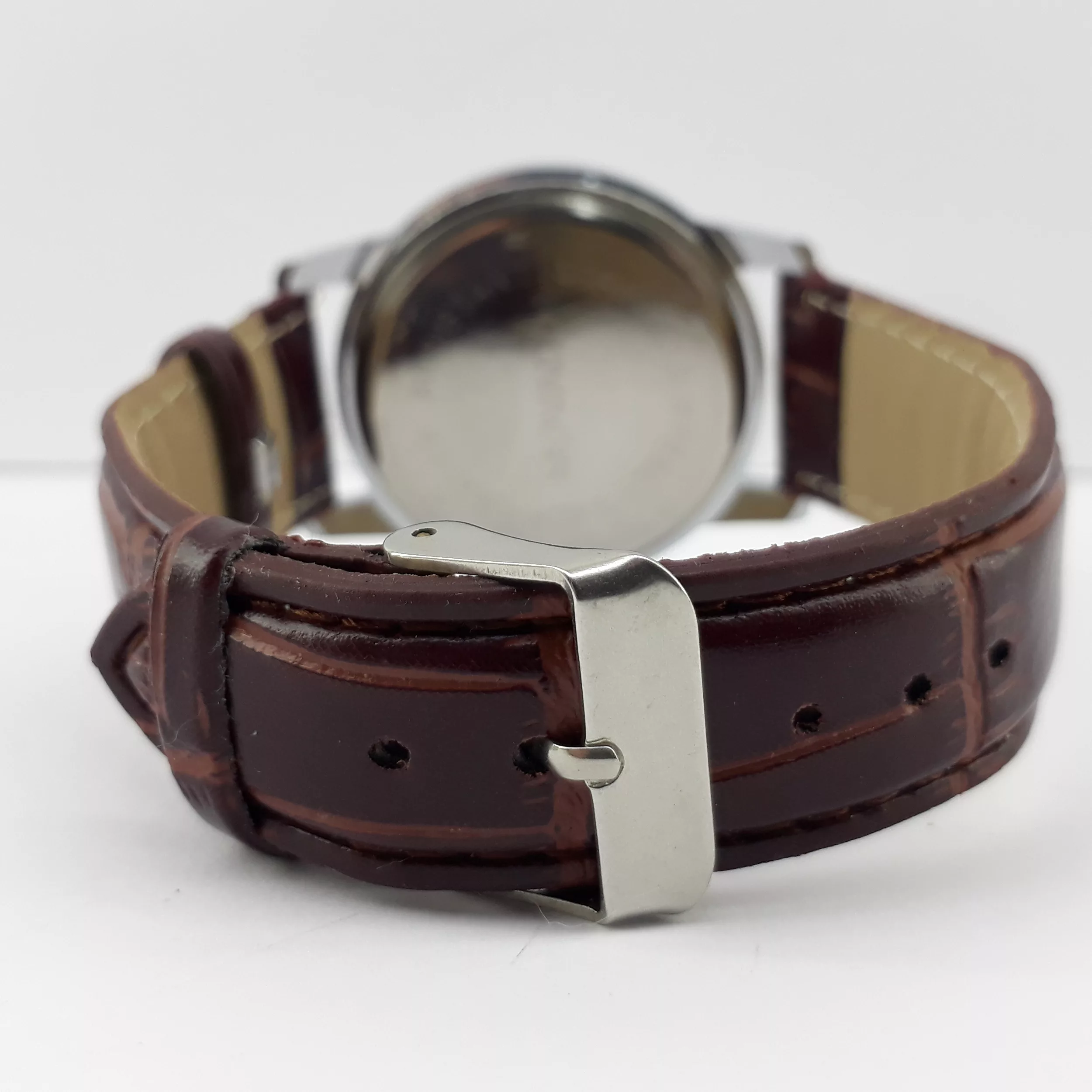 ساعت مچی عقربه ای زنانه والار مدل مدل تارج کد 2025