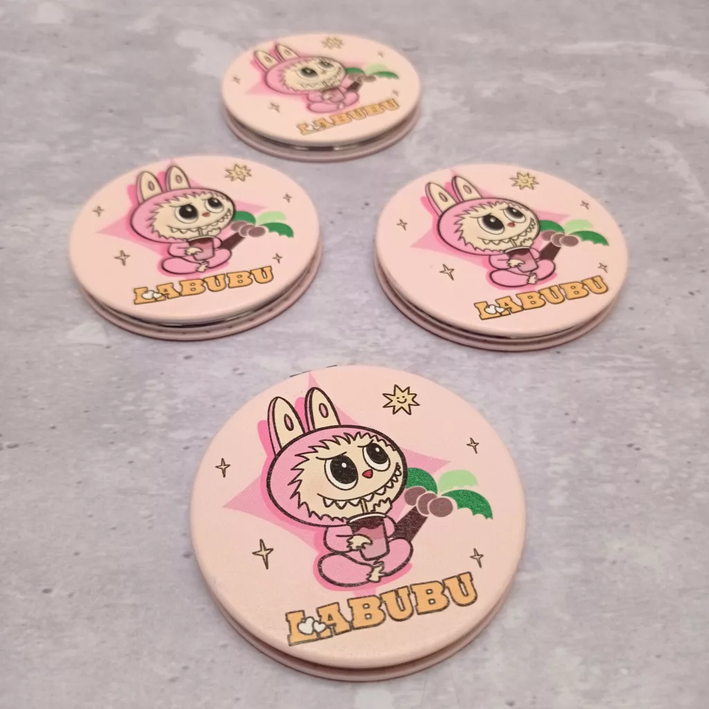 آینه آرایشی جیبی مدل لبوبو کد L400-D