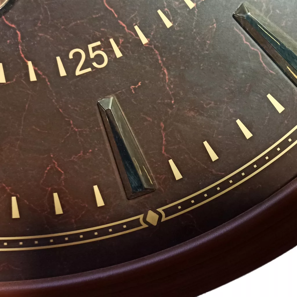 ساعت دیواری مدل گارنت کد 5477