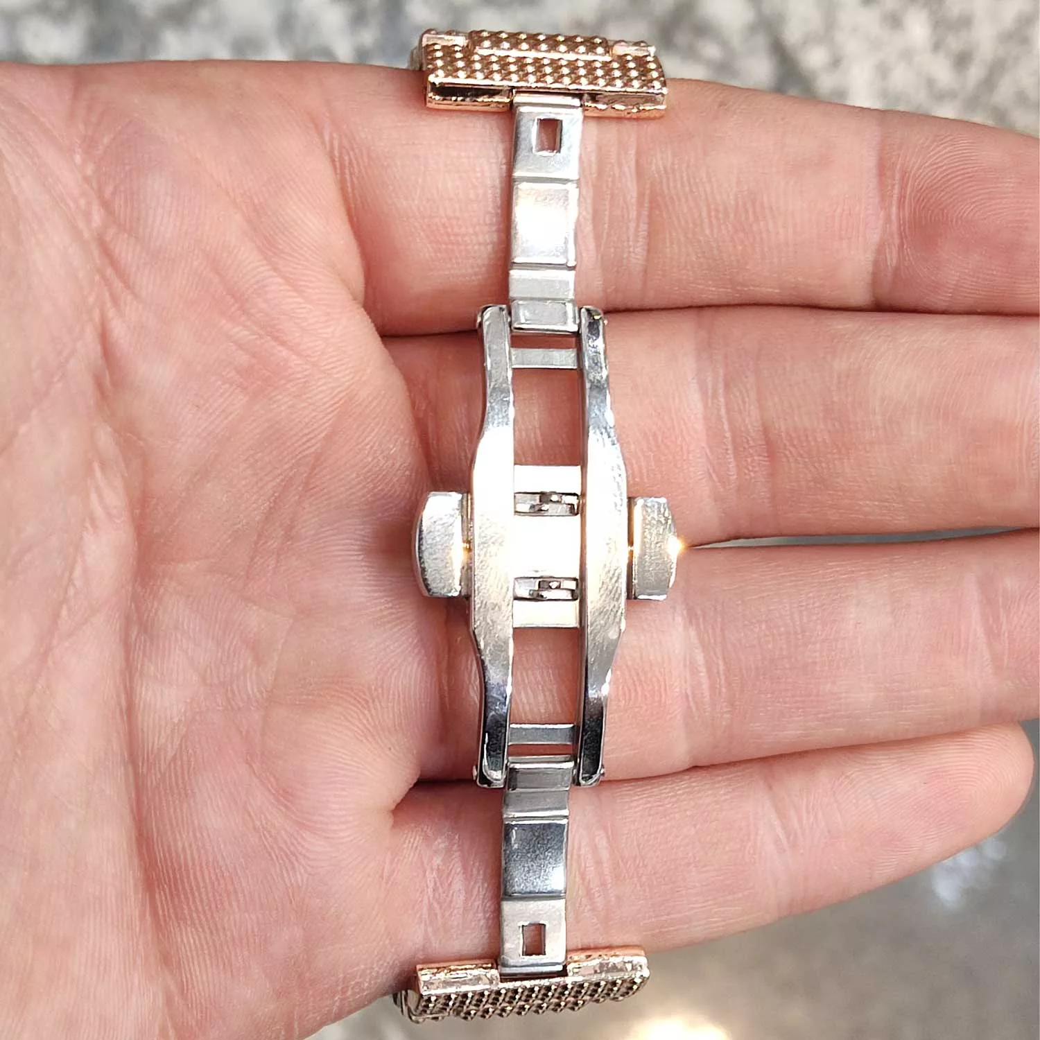 ساعت مچی عقربه ای مدل فول نگین