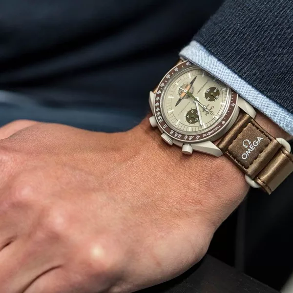 ساعت مچی عقربه‌ای مکانیکی مدل Mission to Saturn