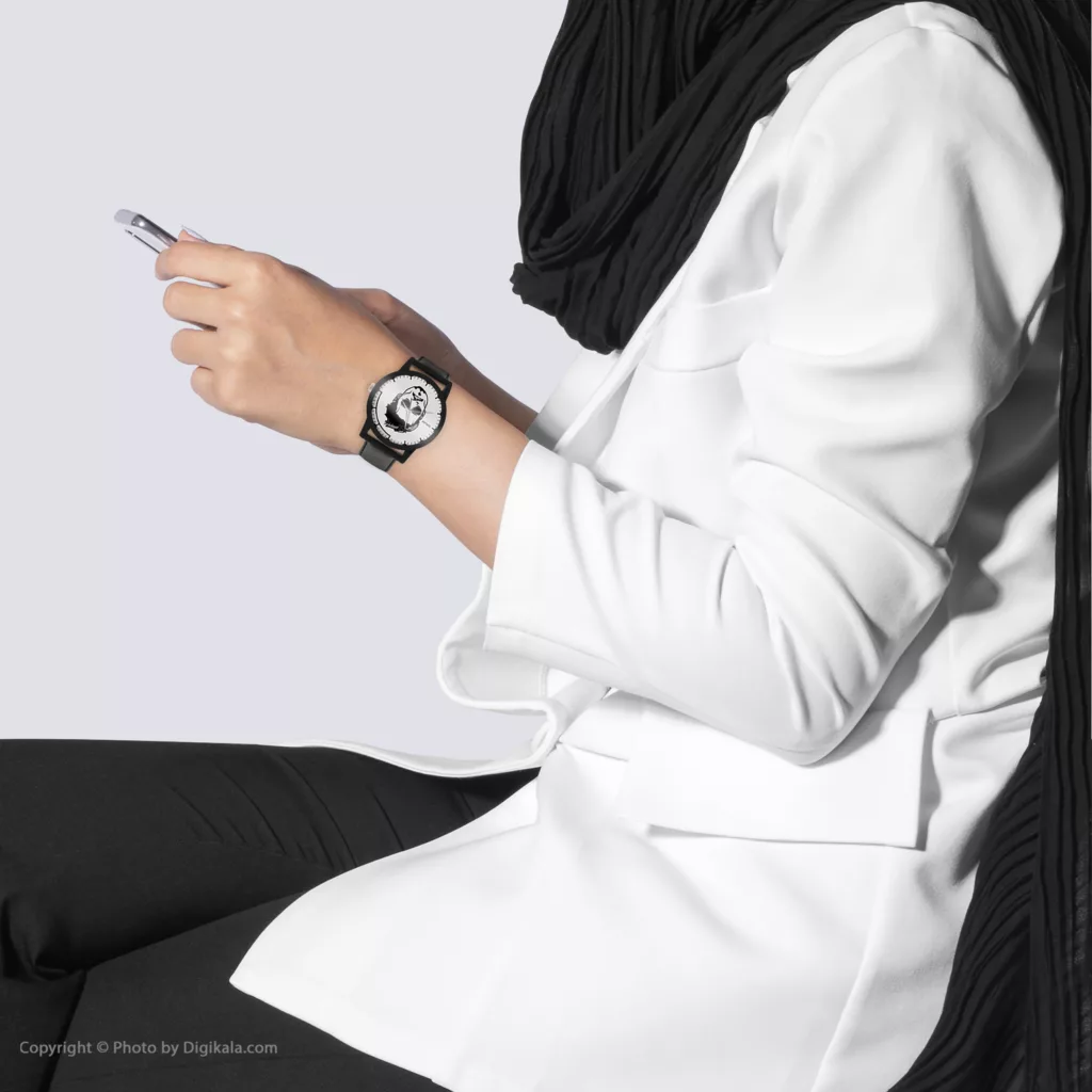 ساعت مچی عقربه ای والار طرح جانی دپ کد LF2425