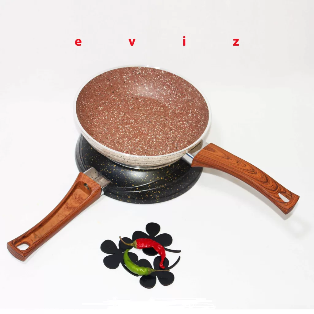 سرویس تابه 3 پارچه اویز مدل T22T26T30