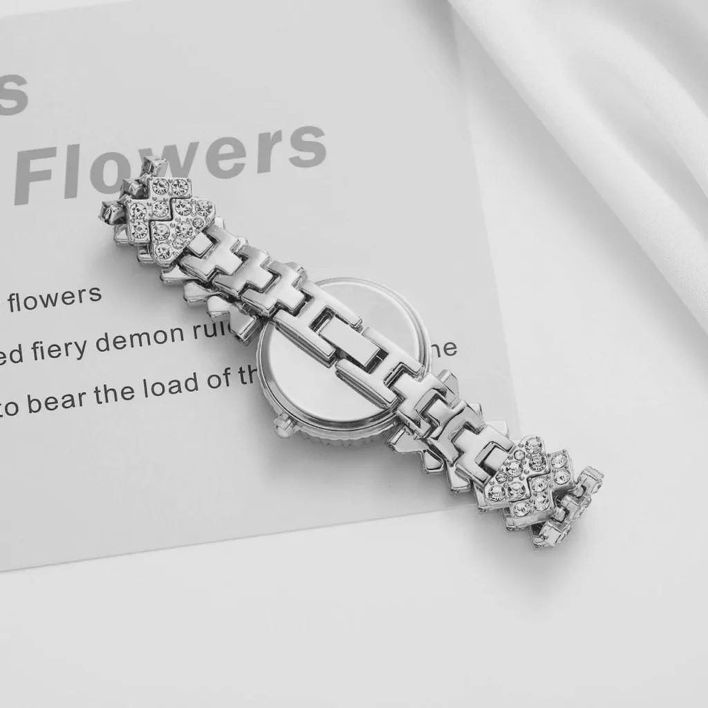 ساعت مچی عقربه ای زنانه مدل قاب دور نگین بند فول نگین کد 6