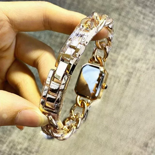 ساعت مچی عقربه ای زنانه مدل دورنگین015