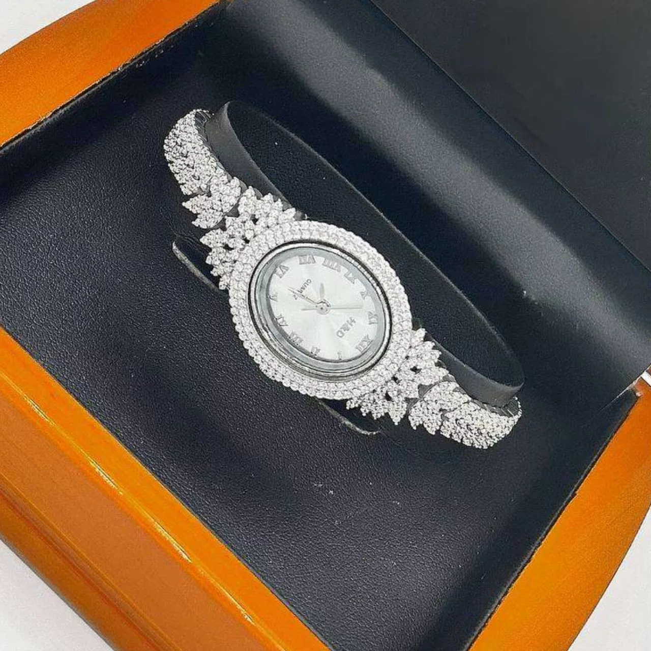 ساعت مچی عقربه ای نقره زنانه مدل BF 11