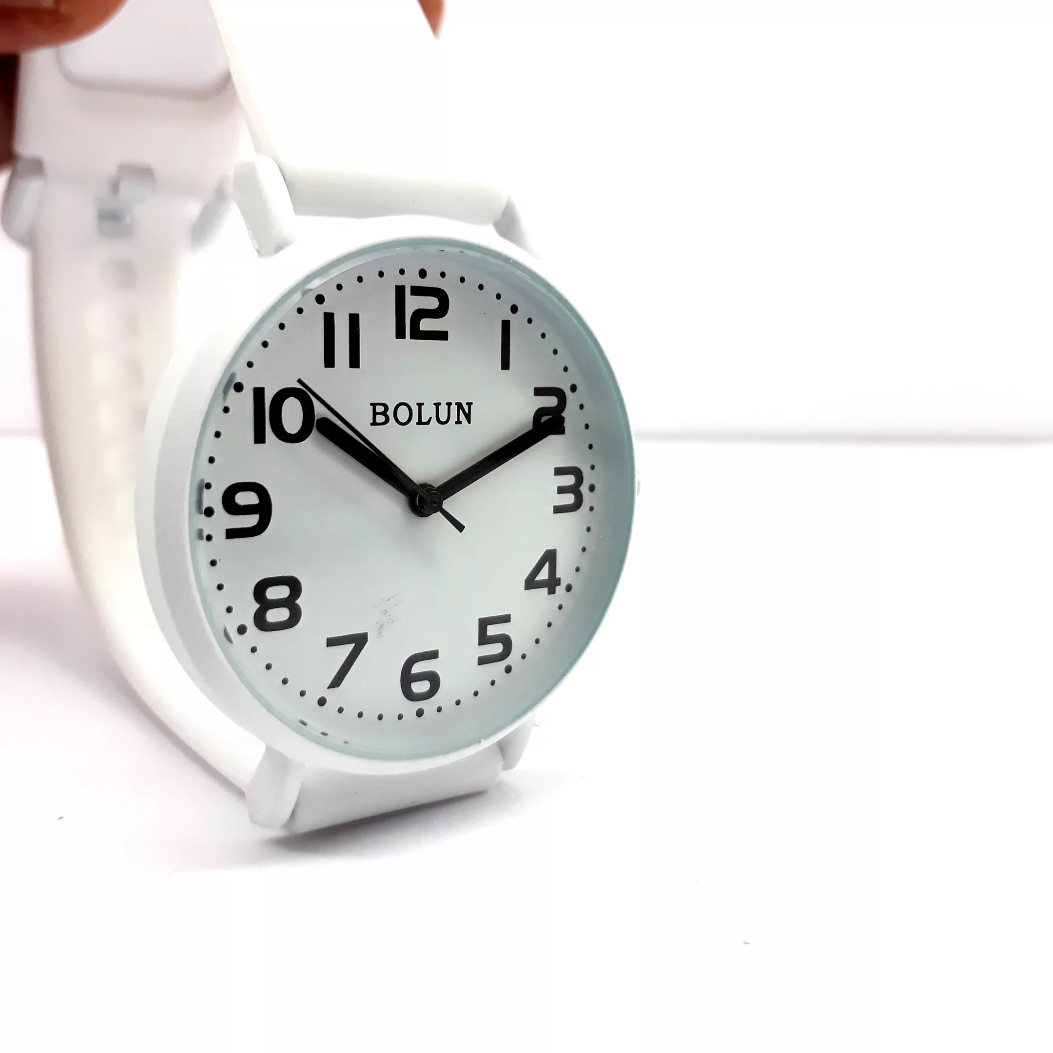 ساعت مچی عقربه ای بلون کد s33