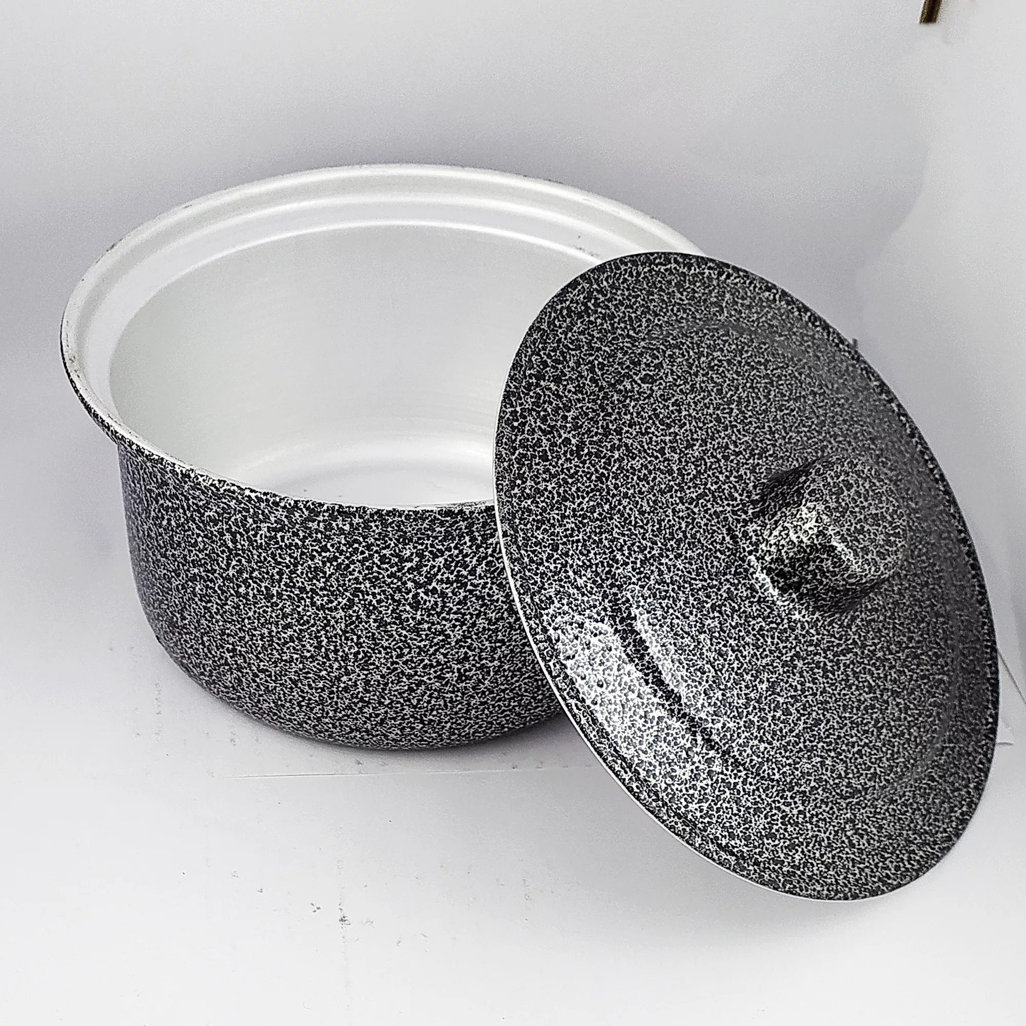 سرویس قابلمه 12 پارچه بی نظیر مدل چکشی