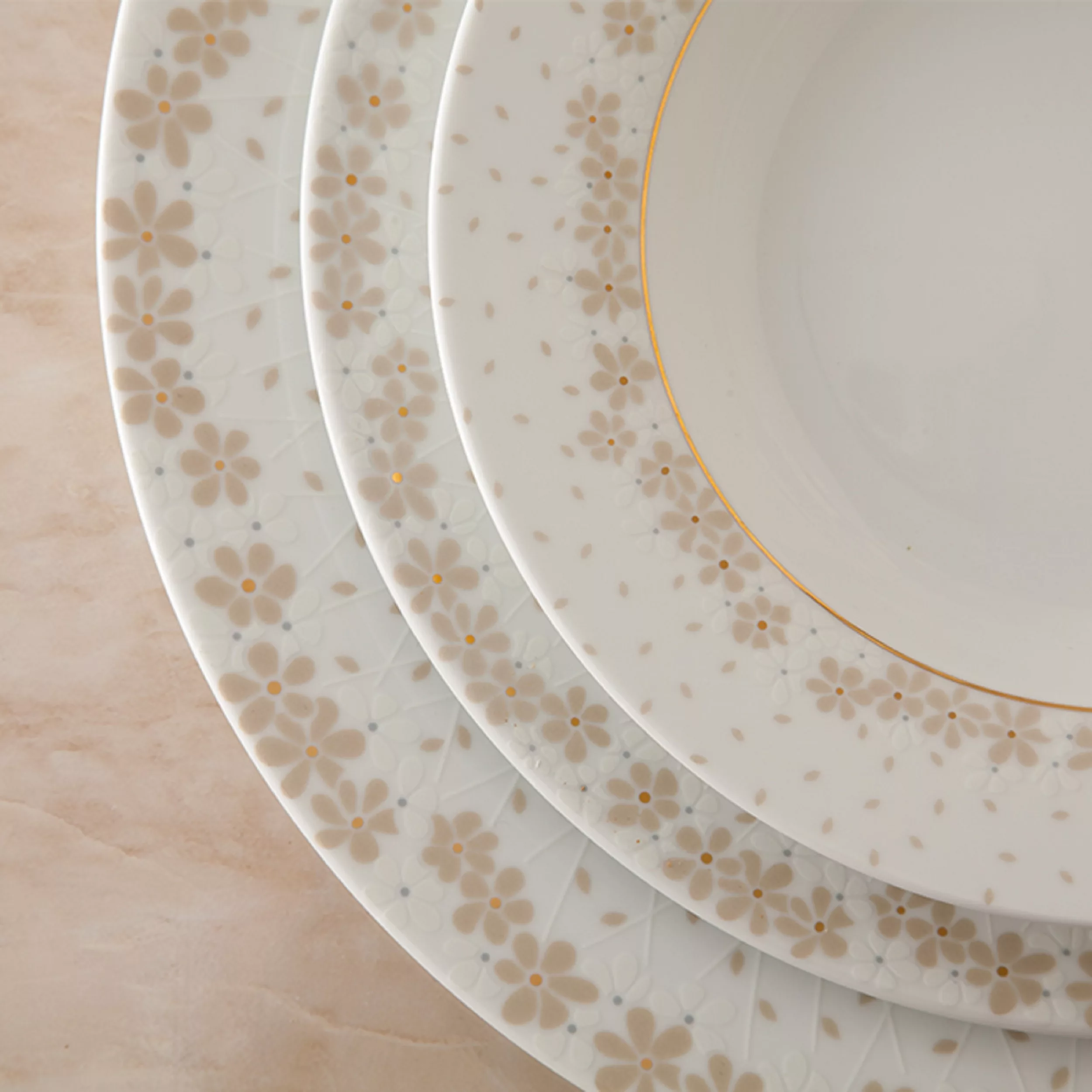 سرویس غذاخوری 74 پارچه چینی زرین ایران مدل ایتالیا اف پلاس برایدال درجه یک